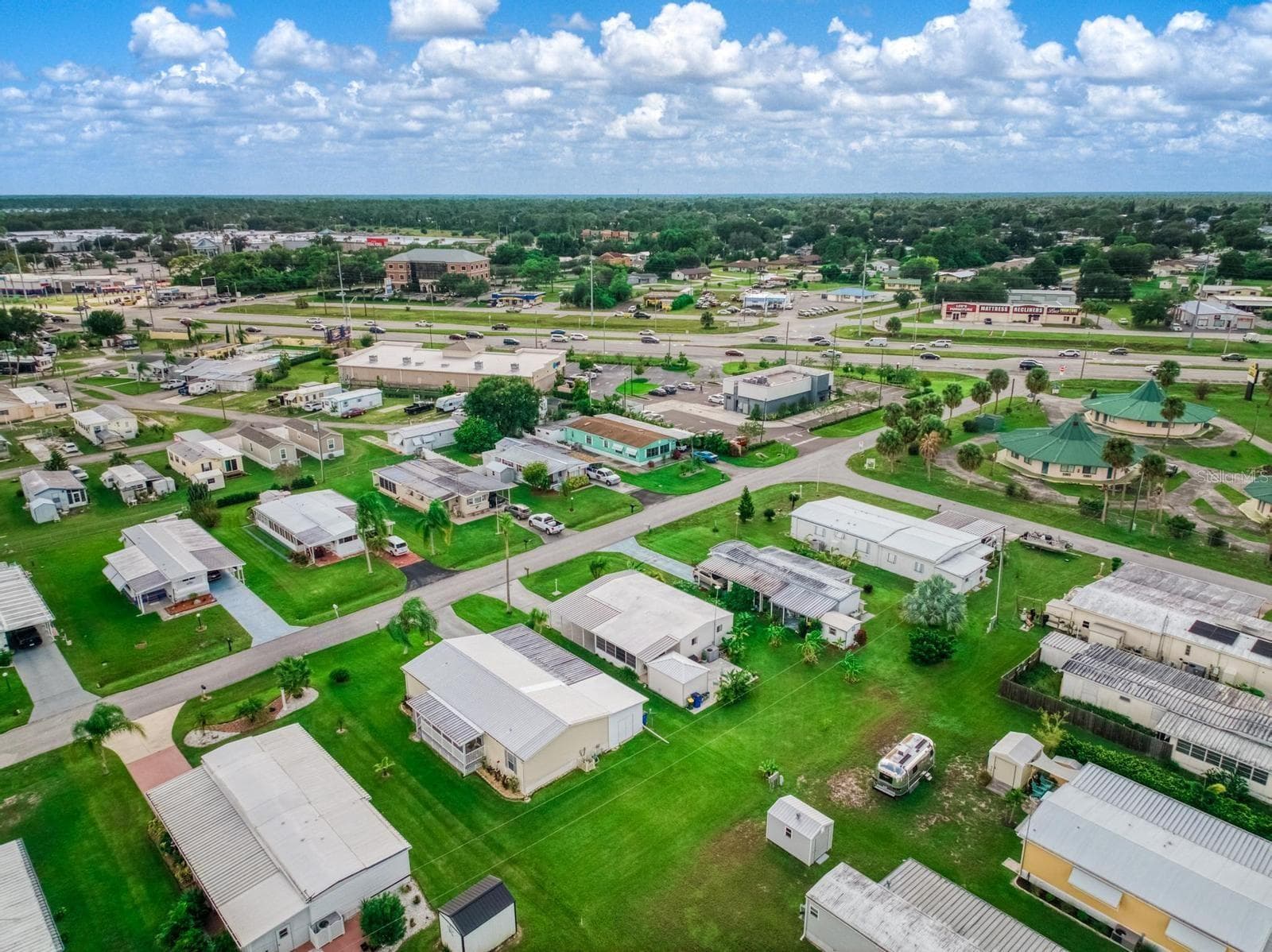 Mobile Home at 2024 E ROBIN AVE, SEBRING, photo 55 of 56
