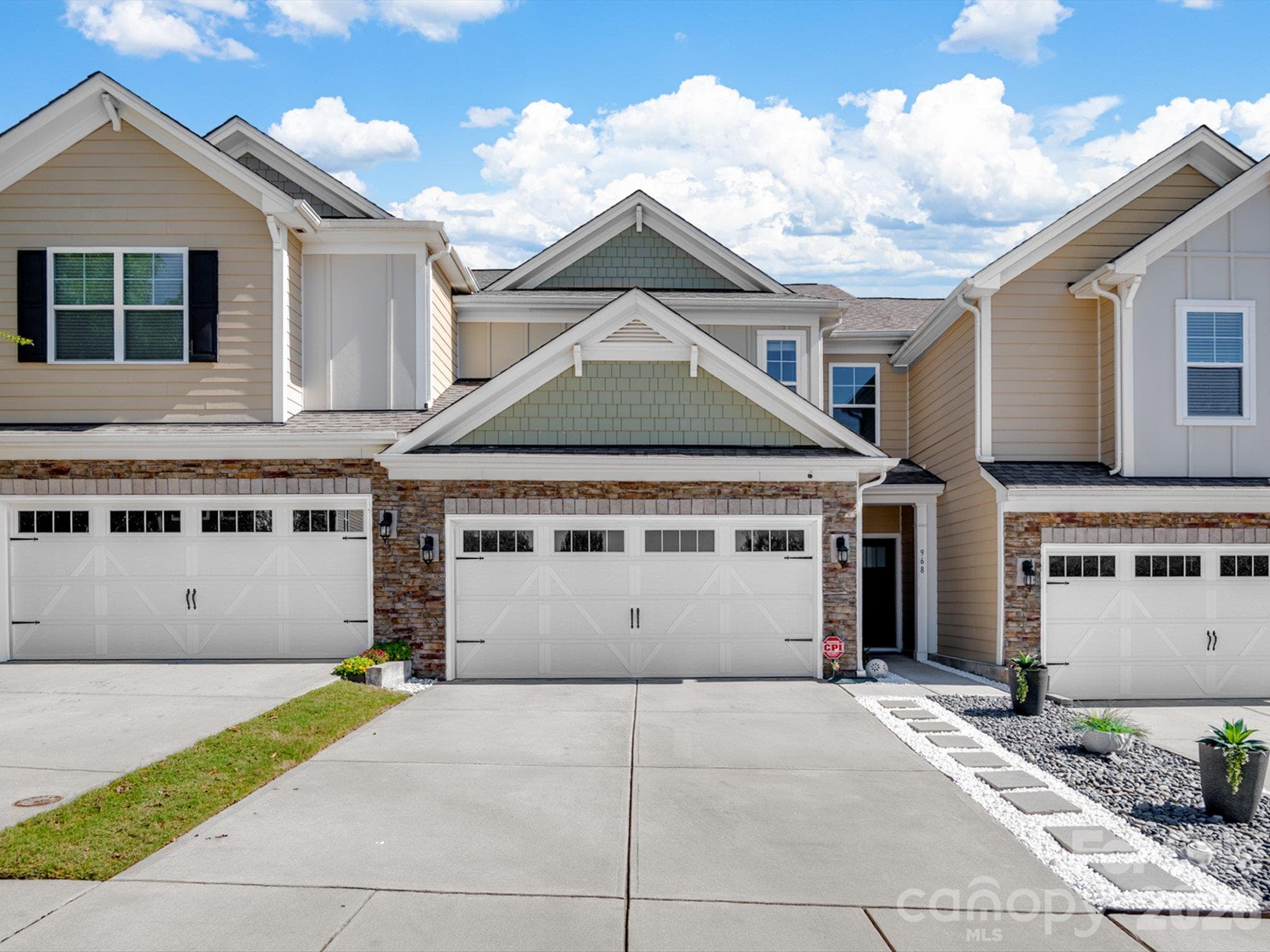 Townhouse at 968 Pennington Drive, Lancaster, photo 2 of 48
