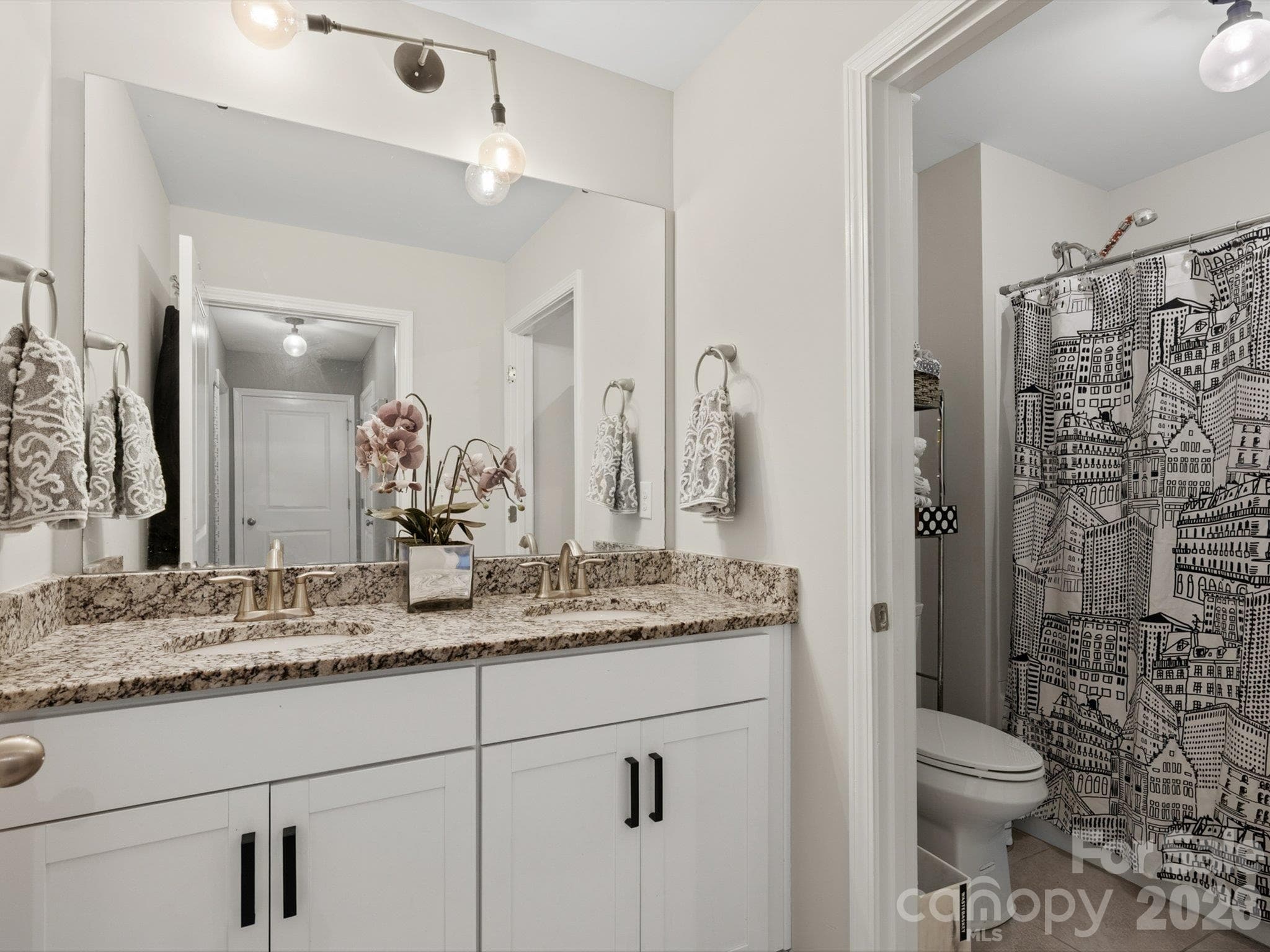 Townhouse at 968 Pennington Drive, Lancaster, photo 31 of 48