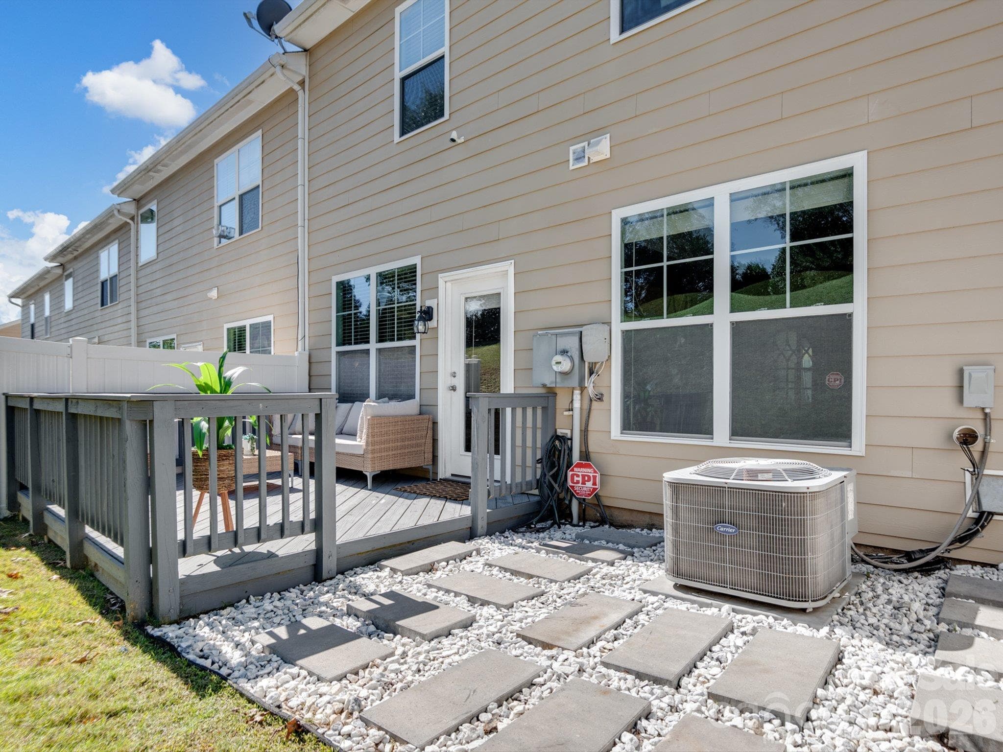 Townhouse at 968 Pennington Drive, Lancaster, photo 34 of 48
