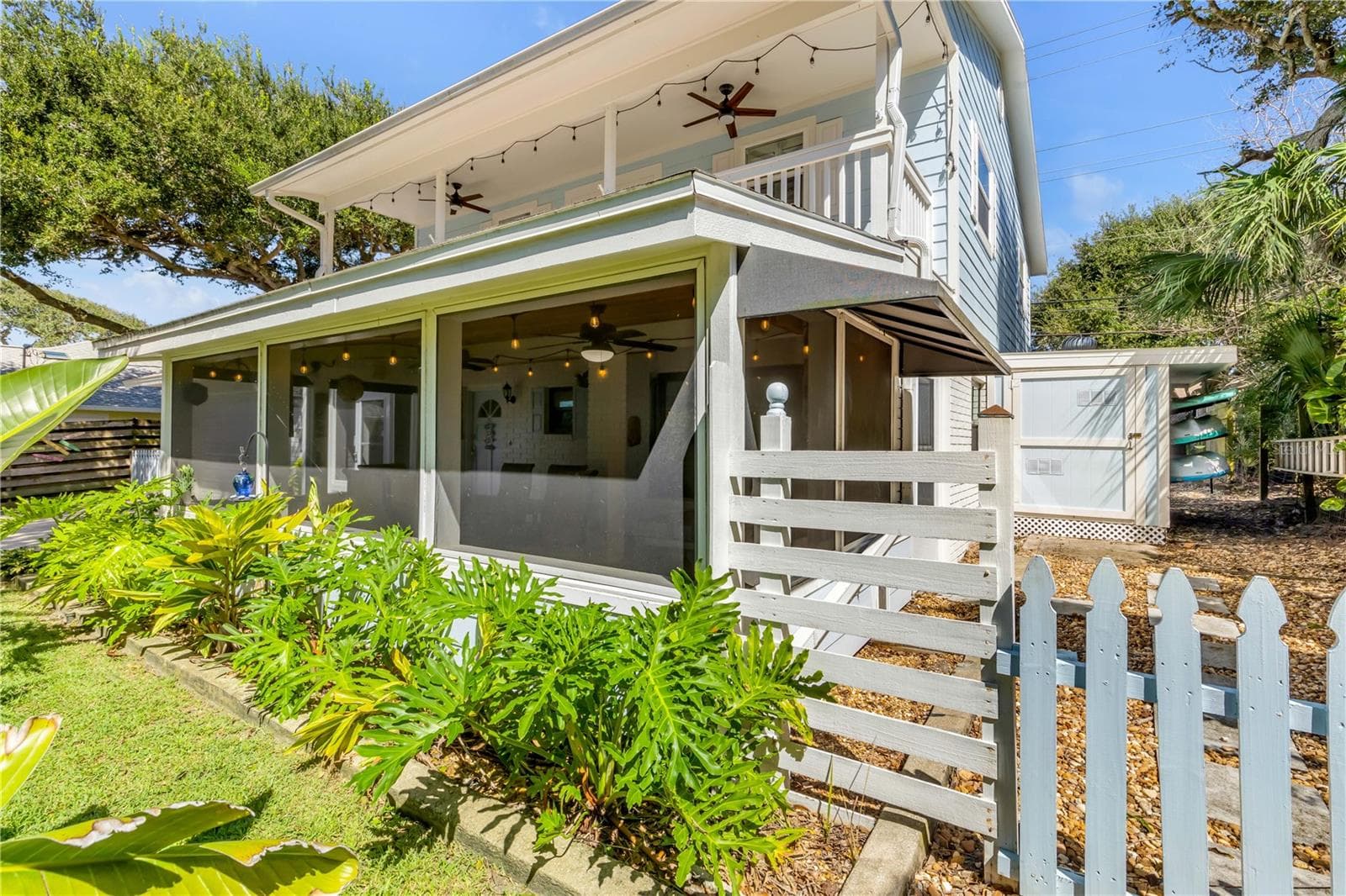 Single Family Residence at 7 OAK TREE DR, NEW SMYRNA BEACH, photo 7 of 42