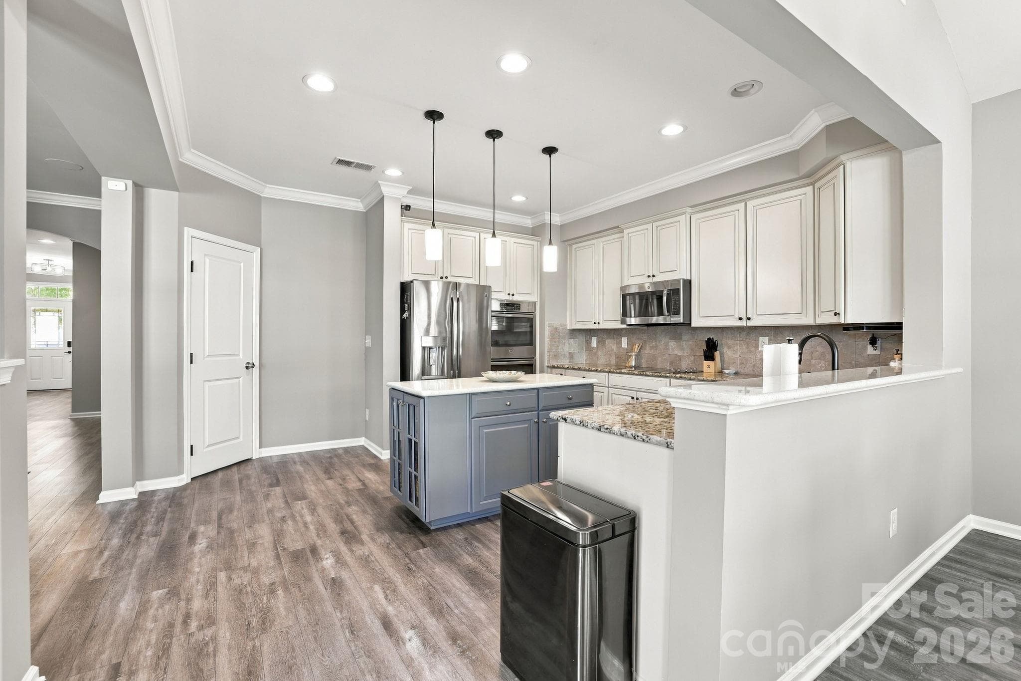 Single Family Residence at 2516 Alyssa Lane, Charlotte, photo 12 of 48