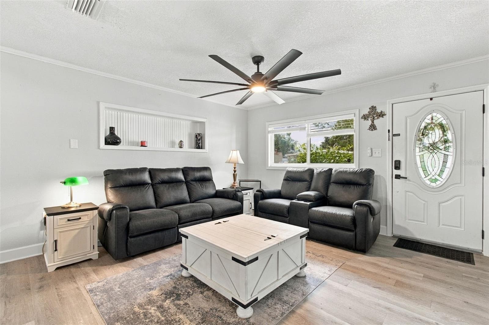 Single Family Residence at 335 COUNTRY CLUB DR, OLDSMAR, photo 12 of 52