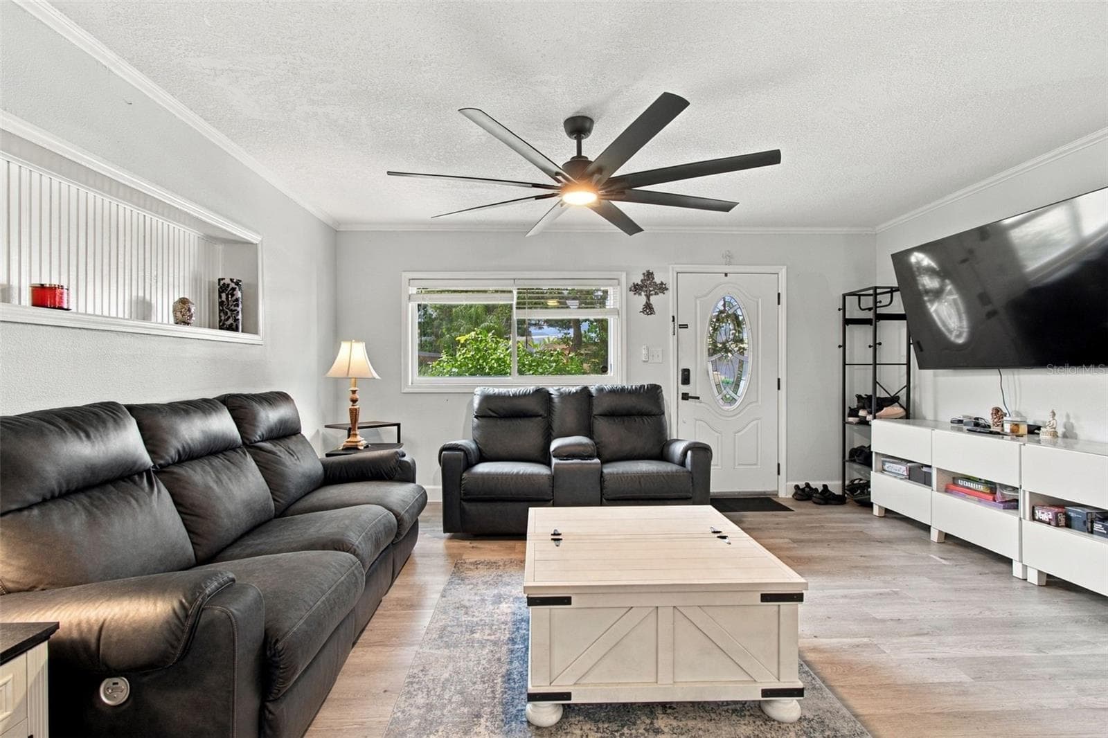 Single Family Residence at 335 COUNTRY CLUB DR, OLDSMAR, photo 13 of 52