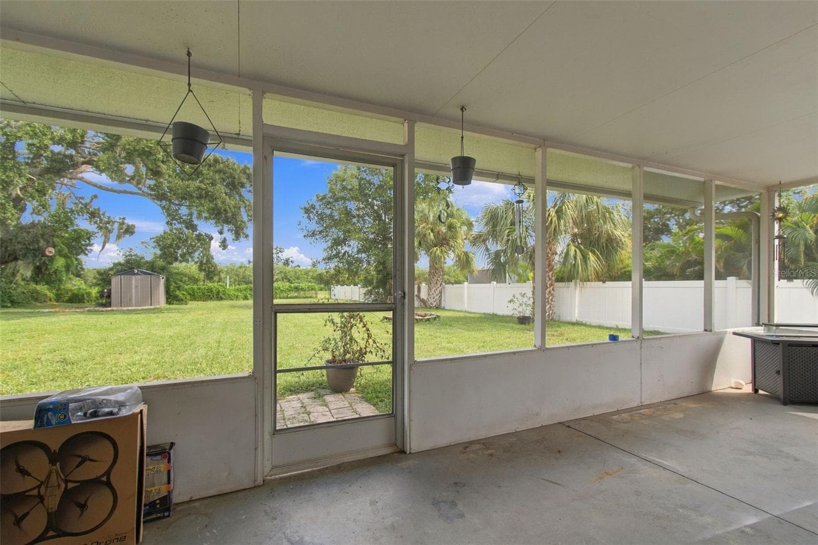 Single Family Residence at 335 COUNTRY CLUB DR, OLDSMAR, photo 36 of 52