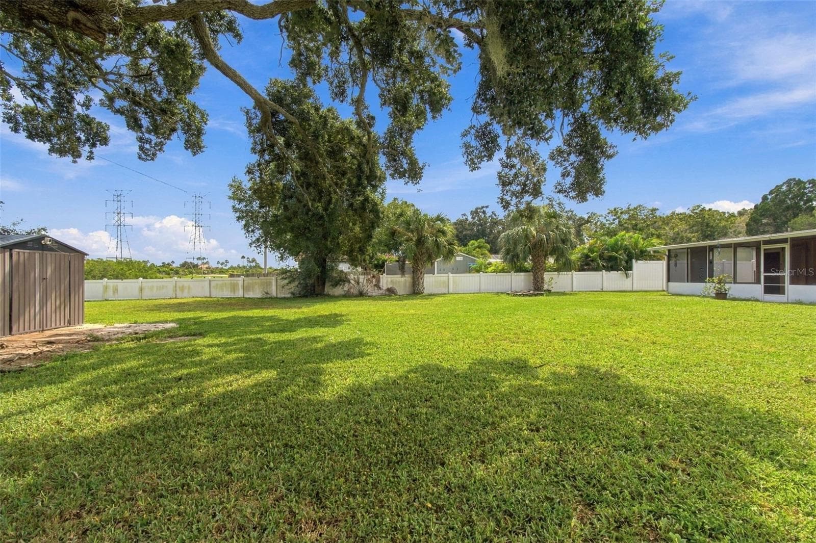 Single Family Residence at 335 COUNTRY CLUB DR, OLDSMAR, photo 41 of 52
