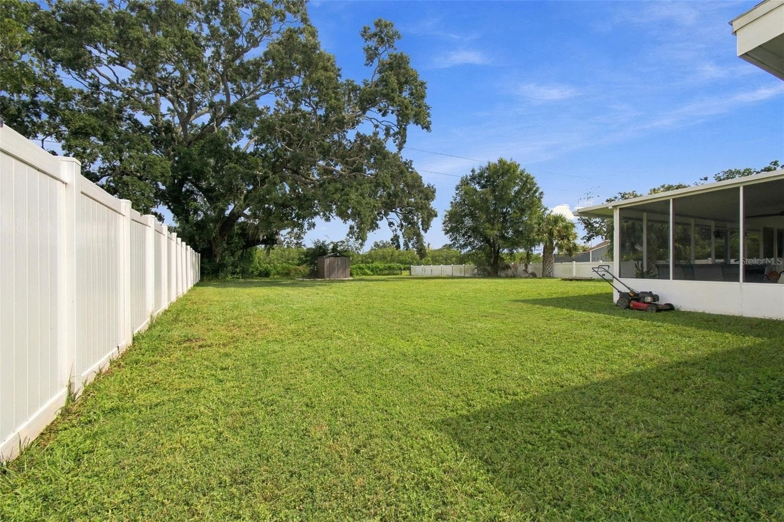 Single Family Residence at 335 COUNTRY CLUB DR, OLDSMAR, photo 42 of 52