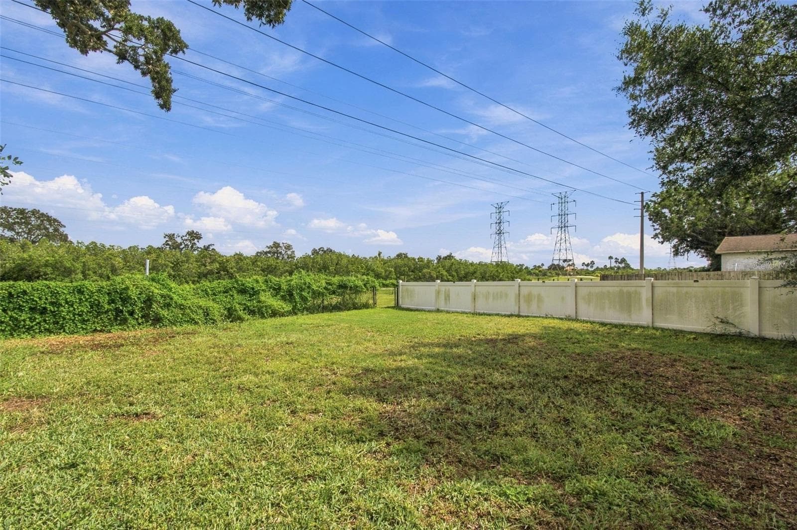 Single Family Residence at 335 COUNTRY CLUB DR, OLDSMAR, photo 47 of 52