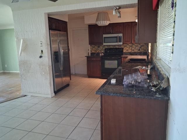 Single Family Residence at 8825 113TH ST, SEMINOLE, photo 2 of 42