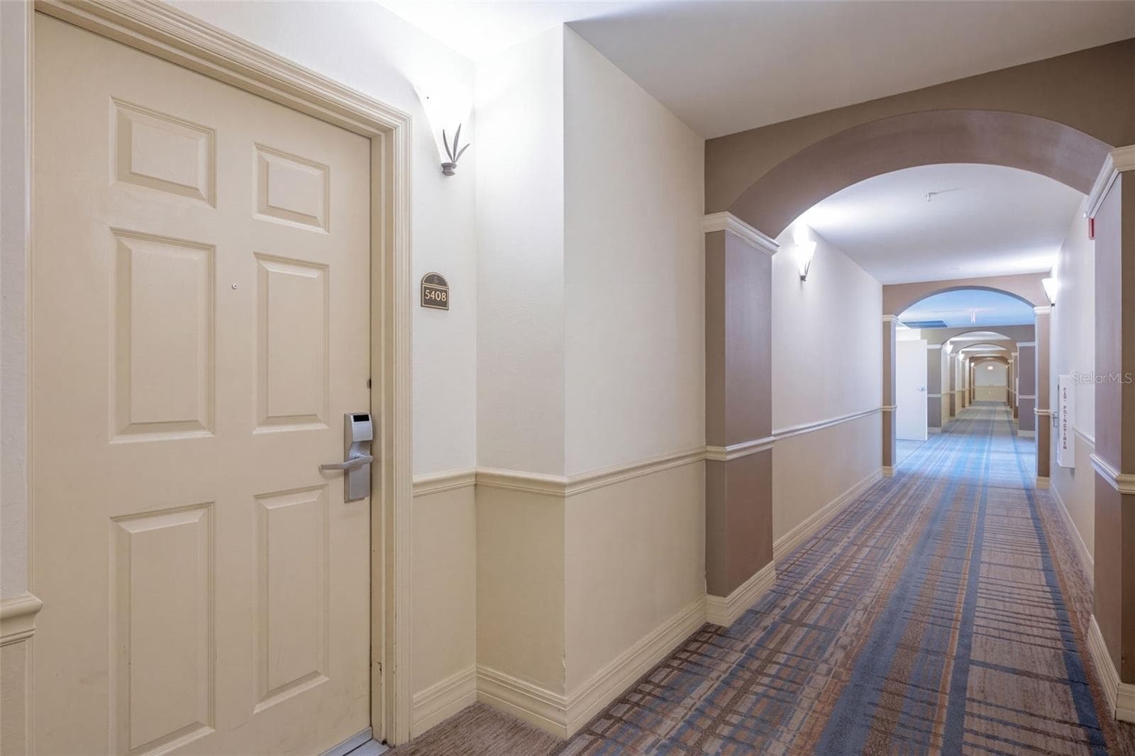 Condo - Hotel at 8125 RESORT VILLAGE DR #5408, ORLANDO, photo 5 of 80