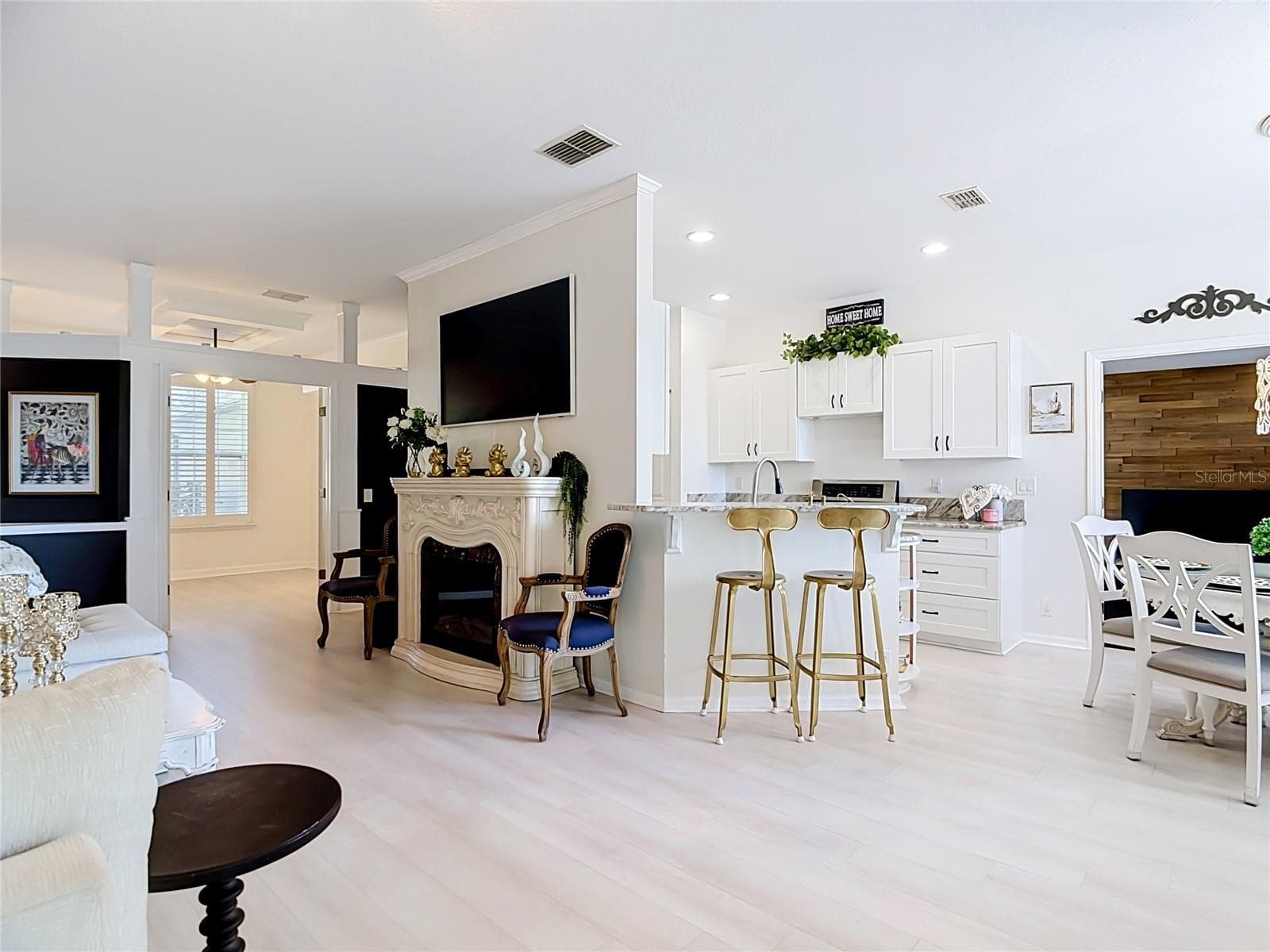 kitchen - CARILLON LAKES, LAKELAND
