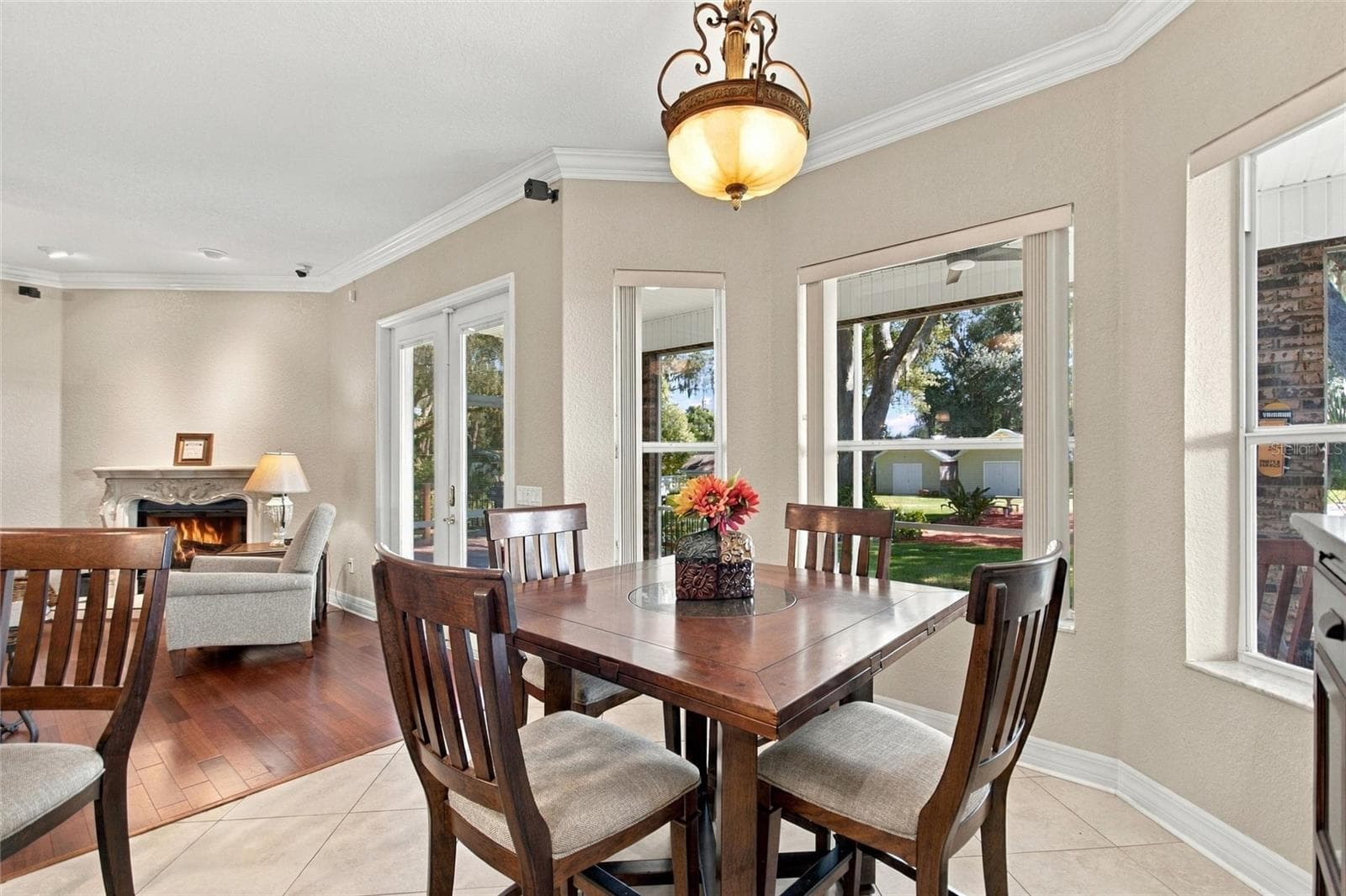Reverse view of dinette area.  Look at all that natural light! - 4108 N FORBES RD, PLANT CITY