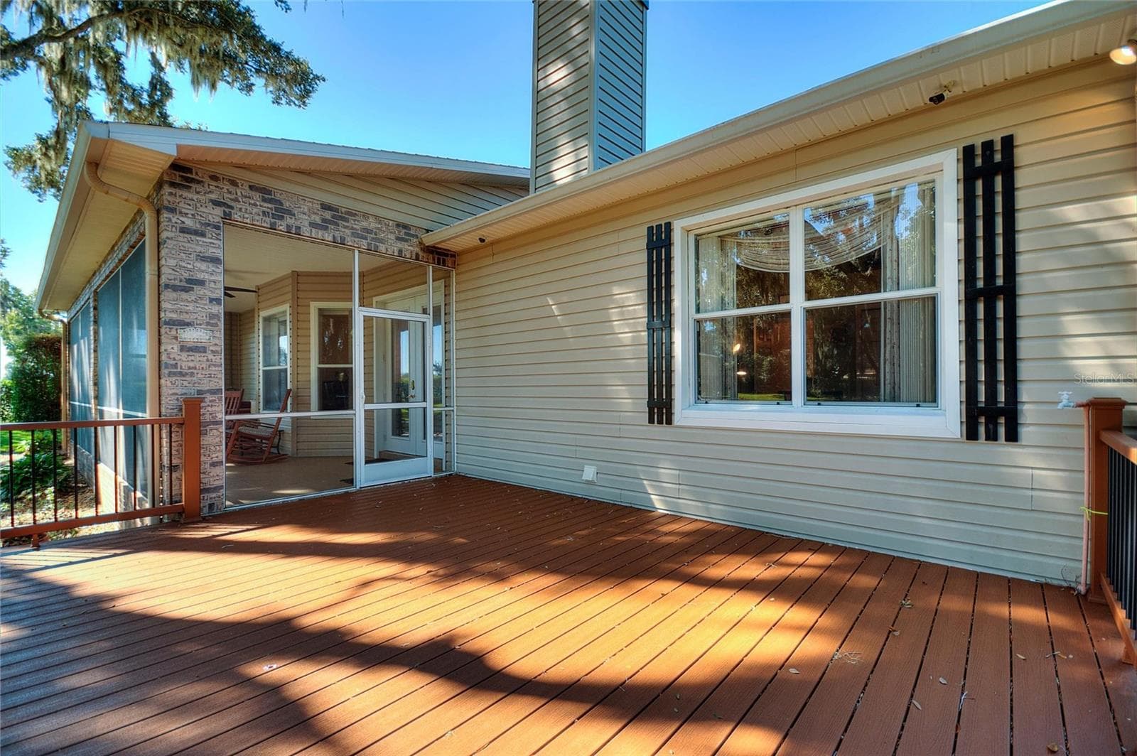 The side decking was recently replaced with Trex flooring. - 4108 N FORBES RD, PLANT CITY
