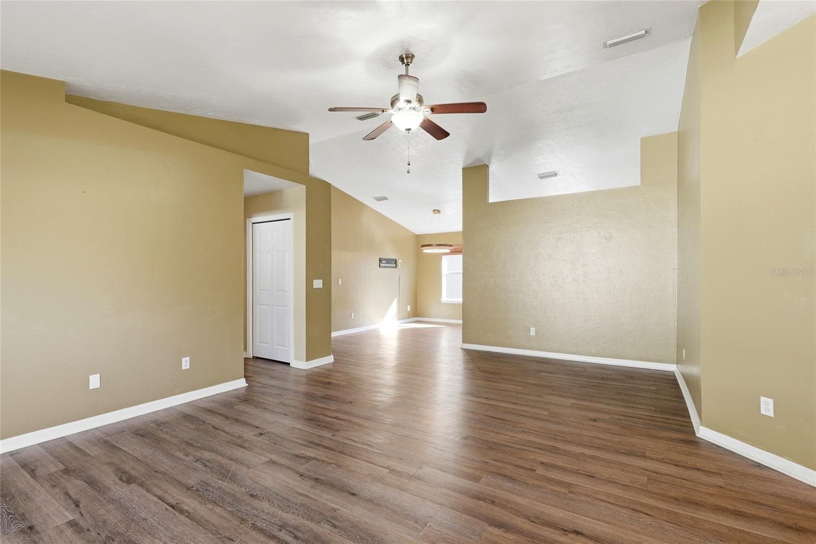 Single Family Residence at 7208 NW 121ST AVE, ALACHUA, photo 6 of 25