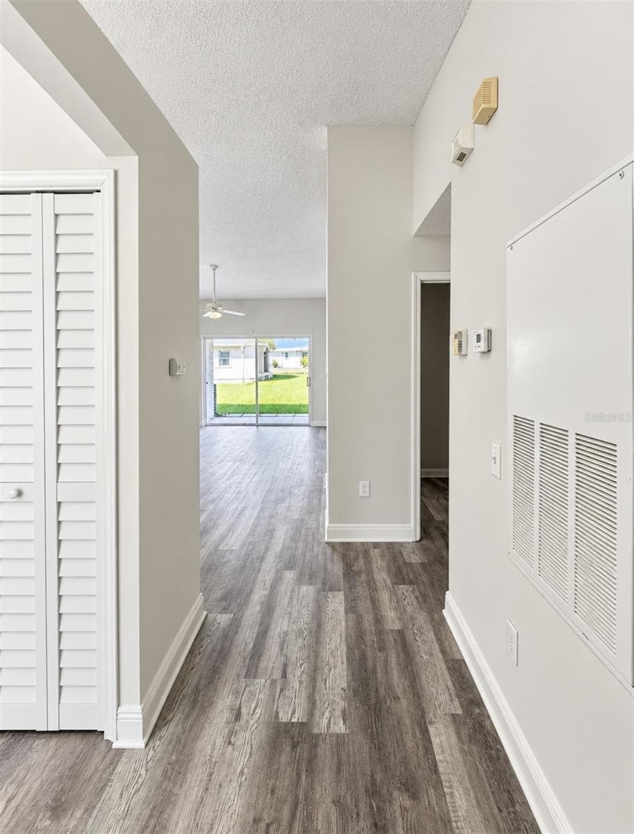 Townhouse at 1215 BAREFOOT BAY DR, ORLANDO, photo 2 of 14