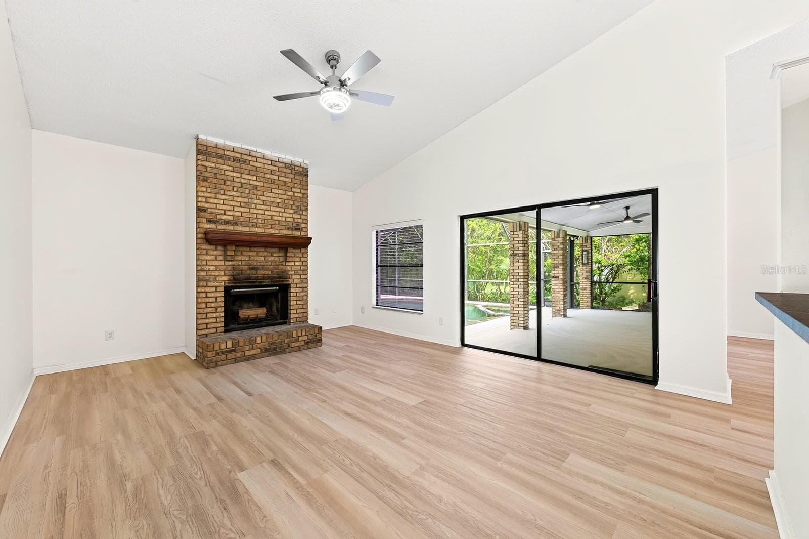 Family Room - 1003 N MAGEE CREEK CT, OVIEDO