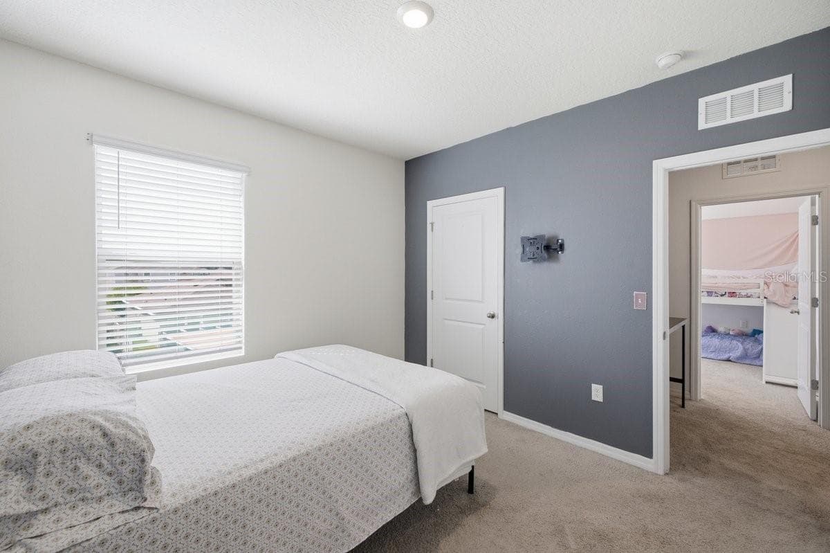 Single Family Residence at 17063 OVAL RUM DR, WIMAUMA, photo 19 of 28