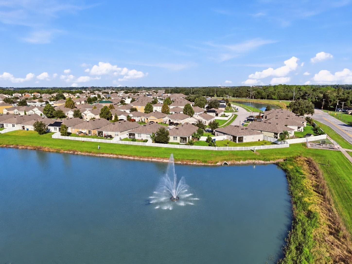 Single Family Residence at 138 GROVE BRANCH RD, WINTER HAVEN, photo 3 of 42