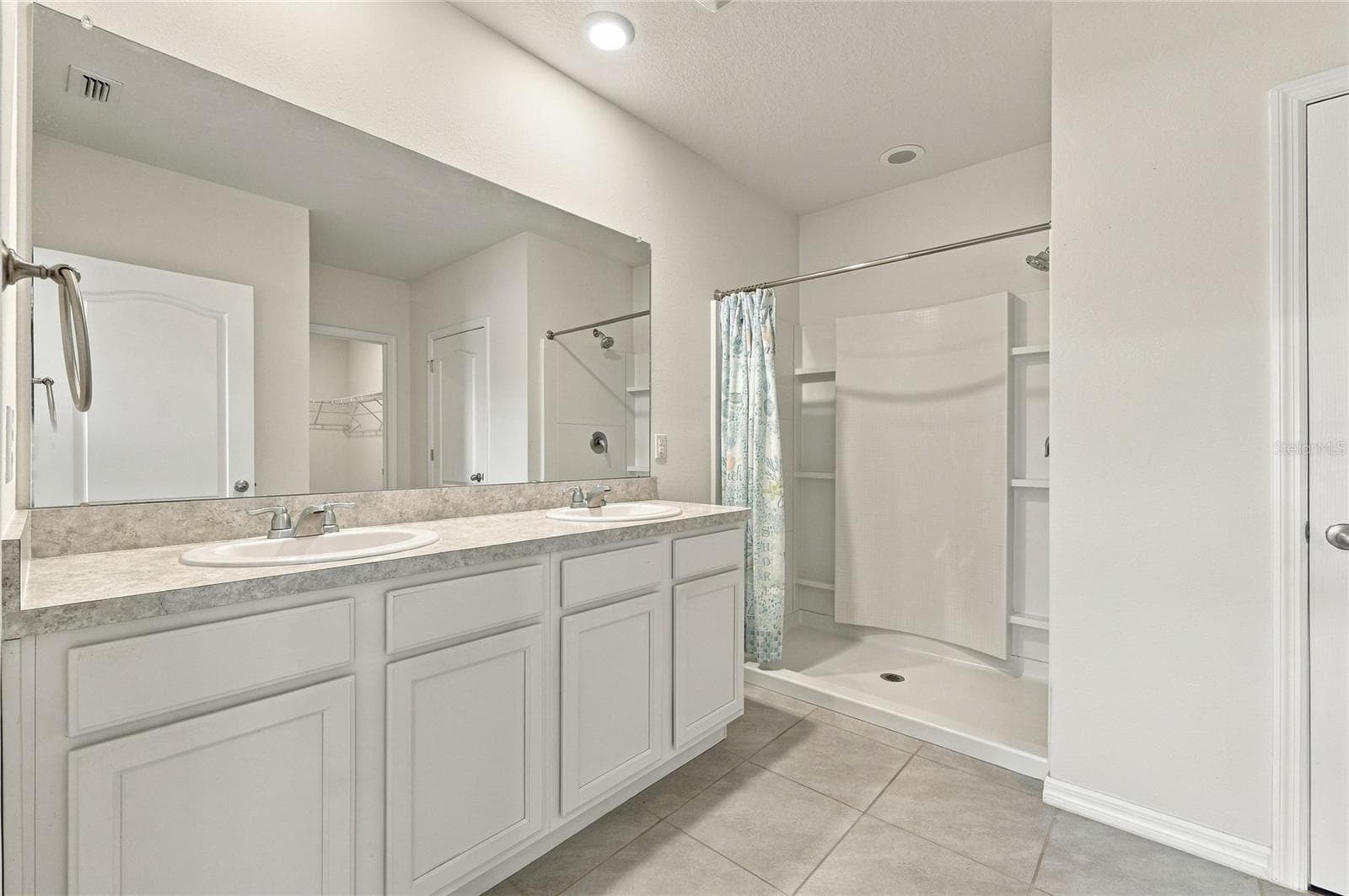 Single Family Residence at 138 GROVE BRANCH RD, WINTER HAVEN, photo 22 of 42