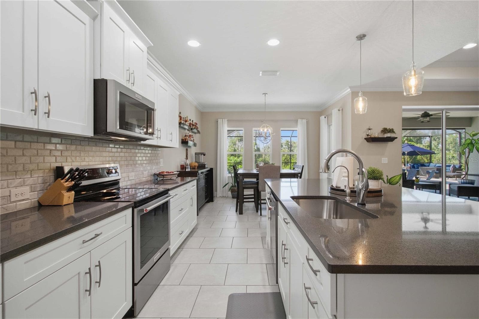 Single Family Residence at 16931 ROSEDOWN GLN, PARRISH, photo 20 of 44