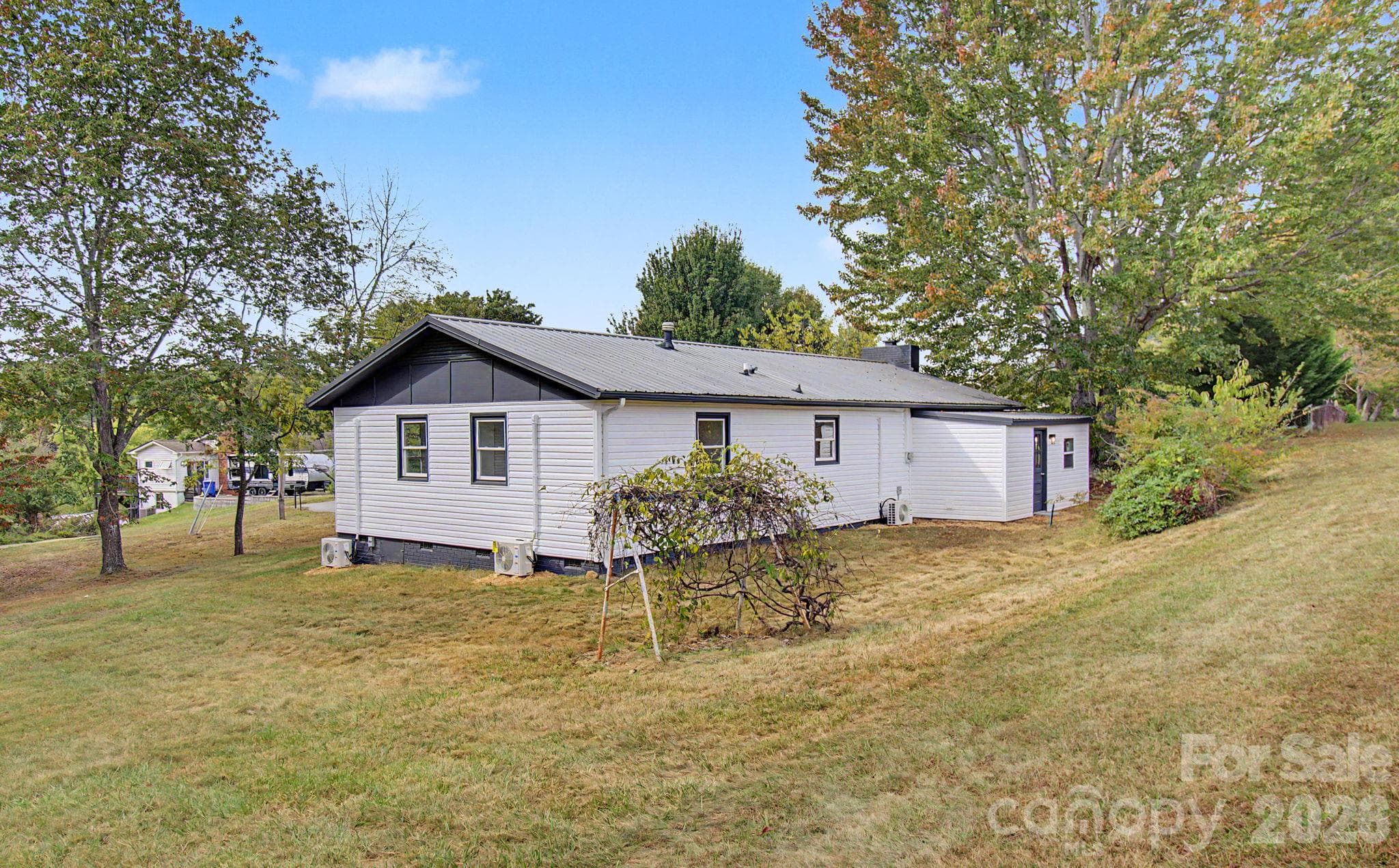 Large level lot on .54 acres - 14 Kirby Place, Asheville