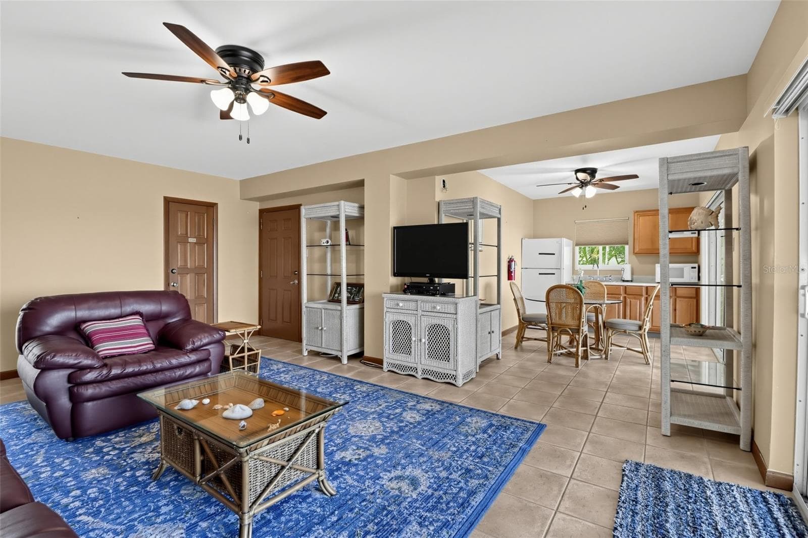 Single Family Residence at 422 HARBOUR DR, DUCK KEY, photo 19 of 41