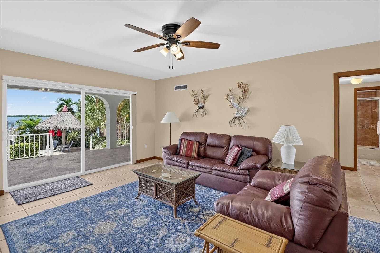 Single Family Residence at 422 HARBOUR DR, DUCK KEY, photo 20 of 41