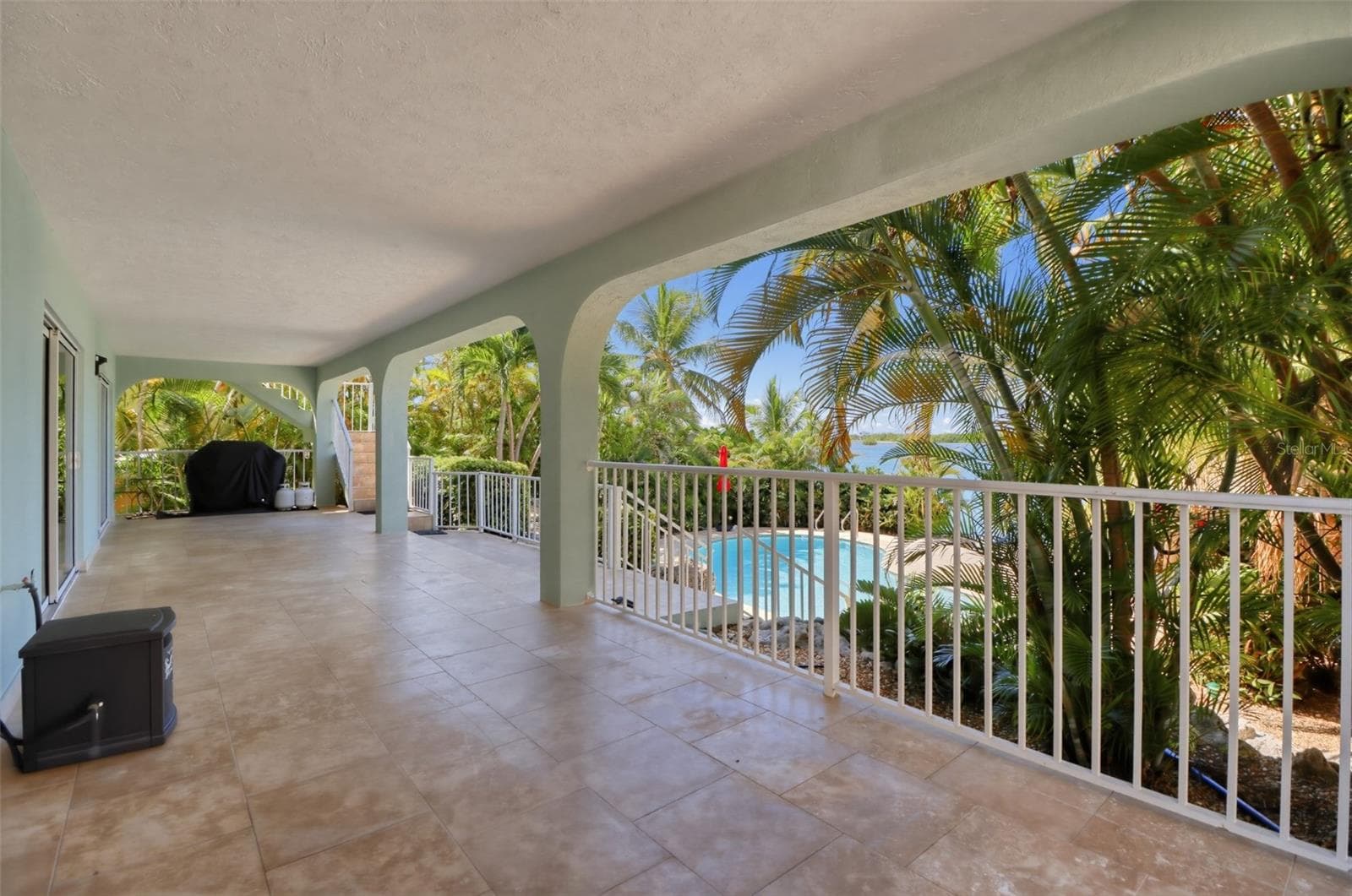 Single Family Residence at 422 HARBOUR DR, DUCK KEY, photo 23 of 41