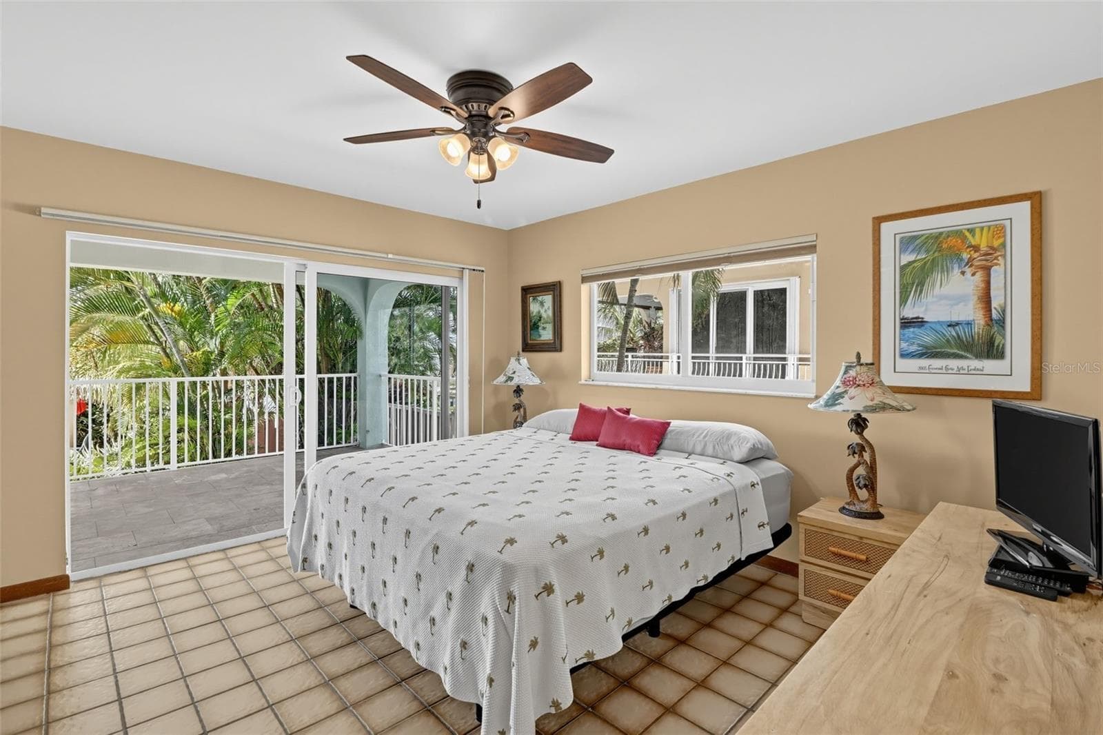 Single Family Residence at 422 HARBOUR DR, DUCK KEY, photo 27 of 41