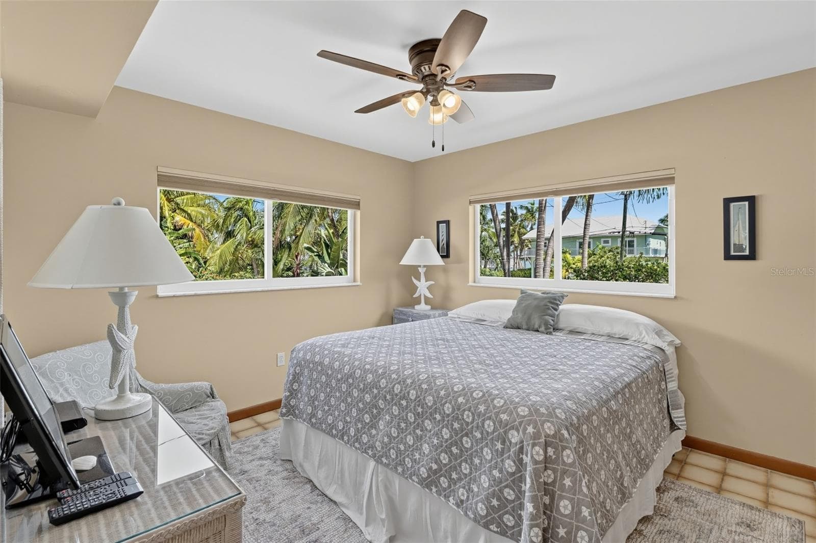 Single Family Residence at 422 HARBOUR DR, DUCK KEY, photo 28 of 41