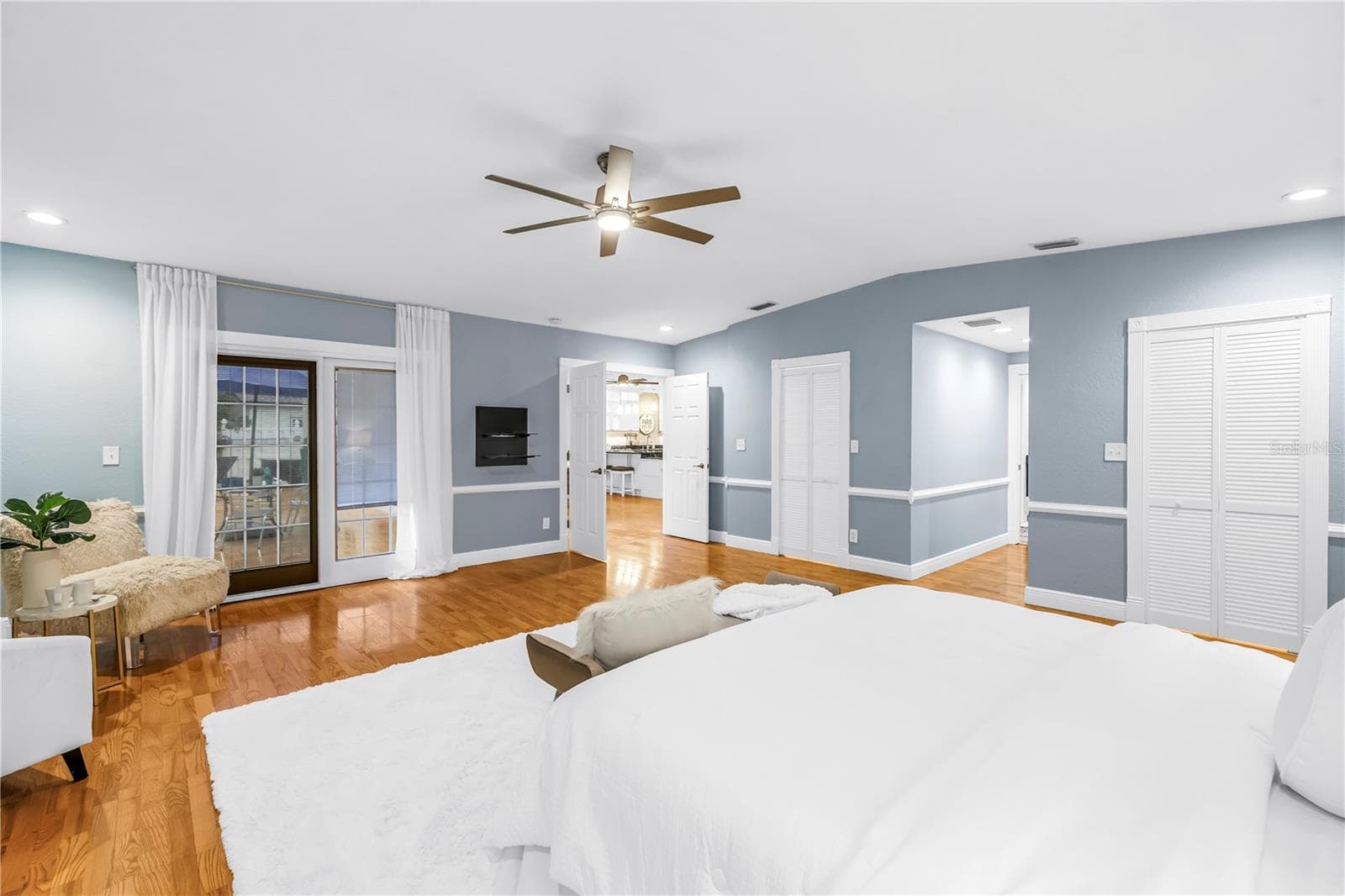 Single Family Residence at 146 GIRALDA BLVD NE, ST PETERSBURG, photo 22 of 49