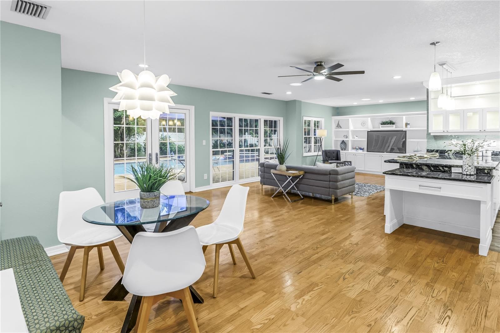 Single Family Residence at 146 GIRALDA BLVD NE, ST PETERSBURG, photo 43 of 49
