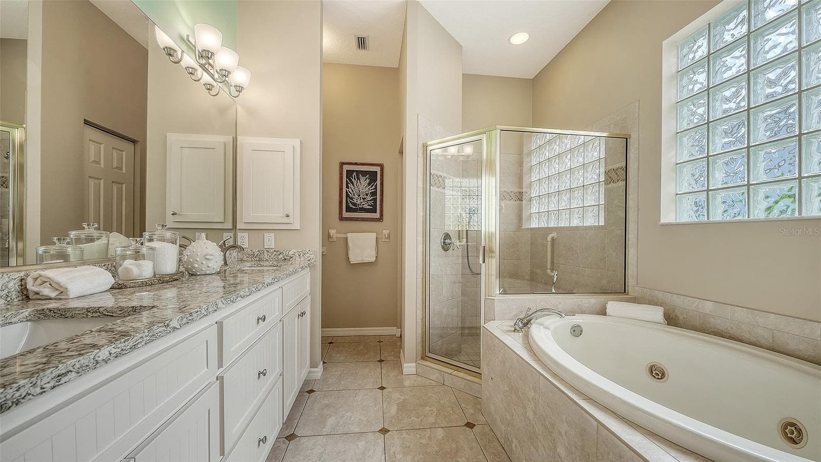 Single Family Residence at 661 MISTY PINE DR, VENICE, photo 32 of 76