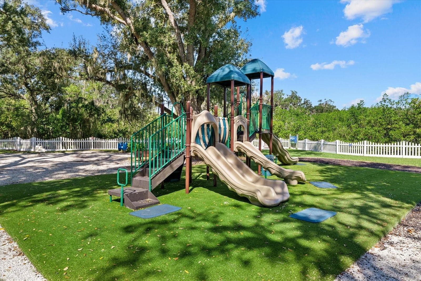 Single Family Residence at 575 FORE DR, BRADENTON, photo 63 of 78