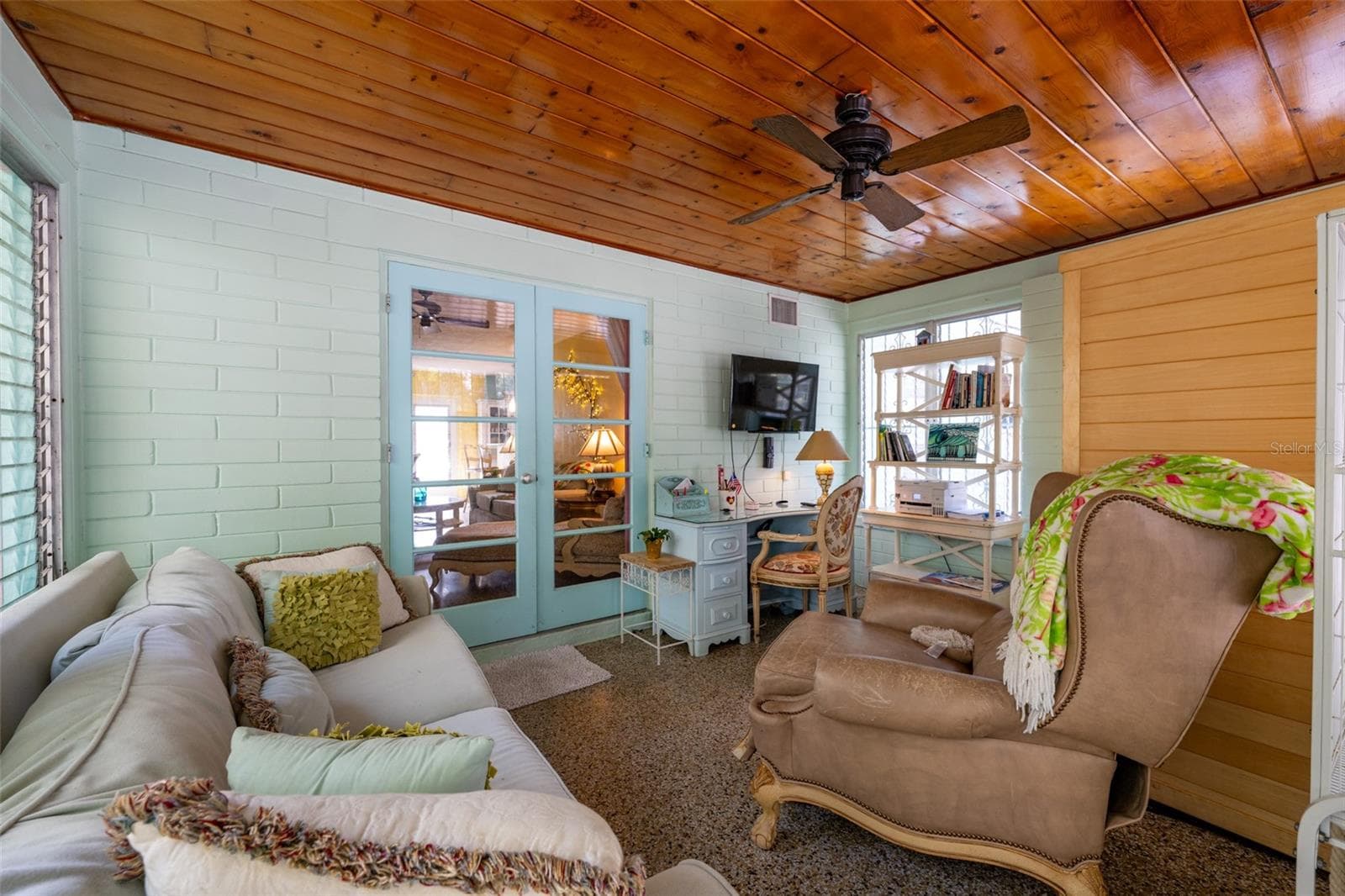 Single Family Residence at 705 N PENINSULA AVE, NEW SMYRNA BEACH, photo 20 of 28