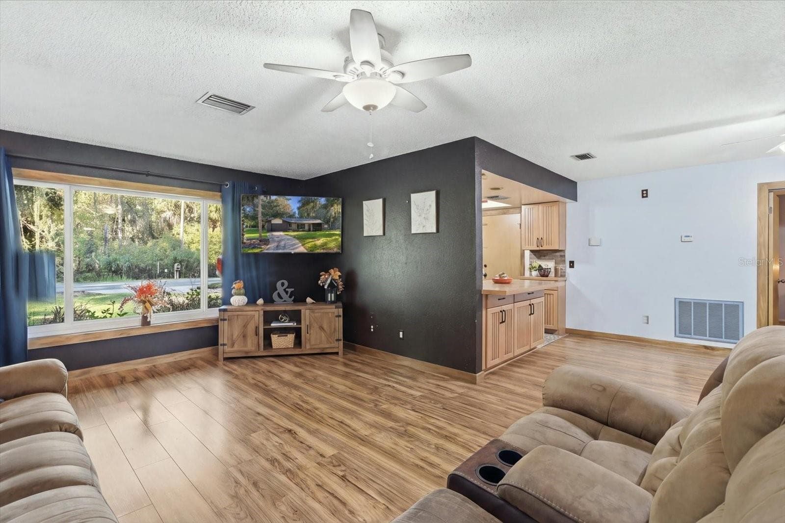 Family Room - 11129 W CEDAR LAKE DR, CRYSTAL RIVER