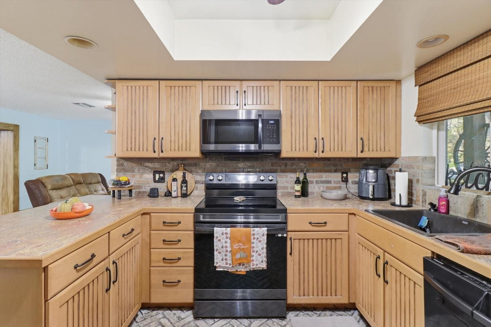 Kitchen - 11129 W CEDAR LAKE DR, CRYSTAL RIVER