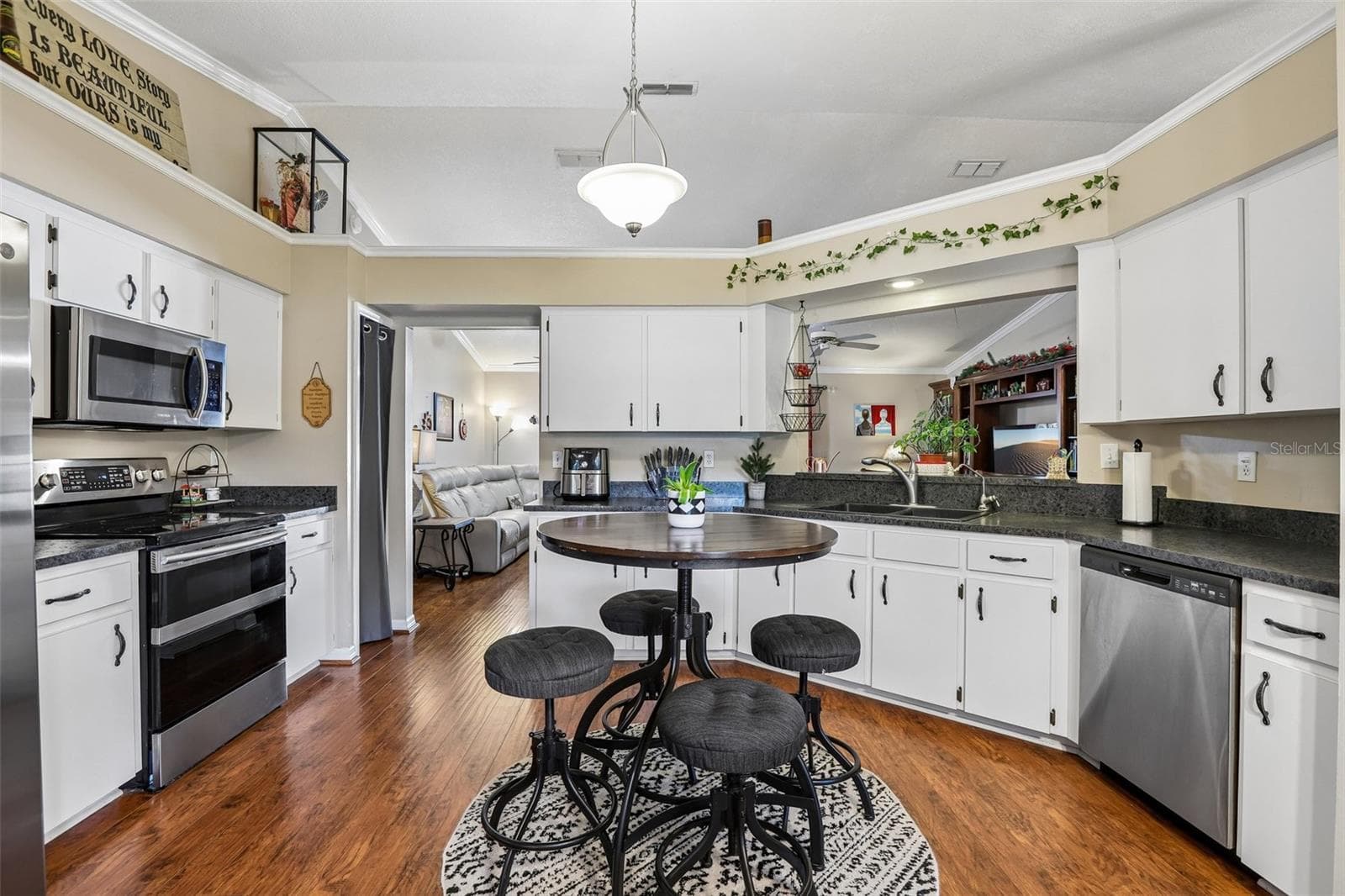 Single Family Residence at 3803 OPAL DR, MULBERRY, photo 4 of 33