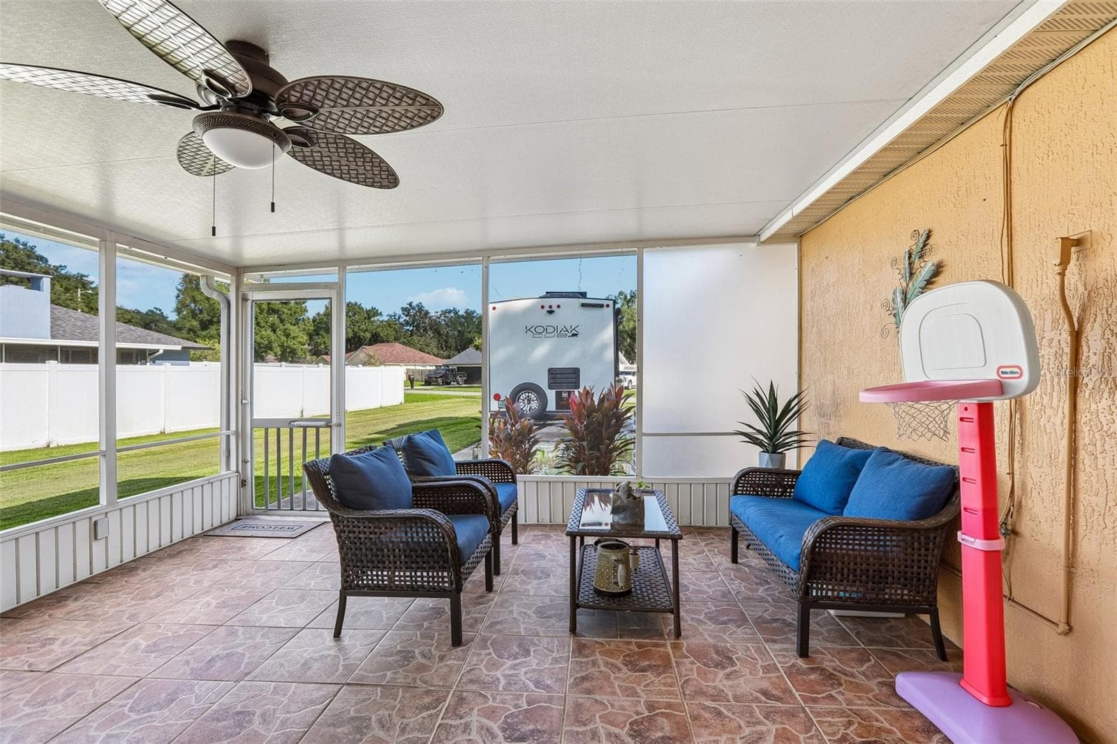 Single Family Residence at 3803 OPAL DR, MULBERRY, photo 25 of 33