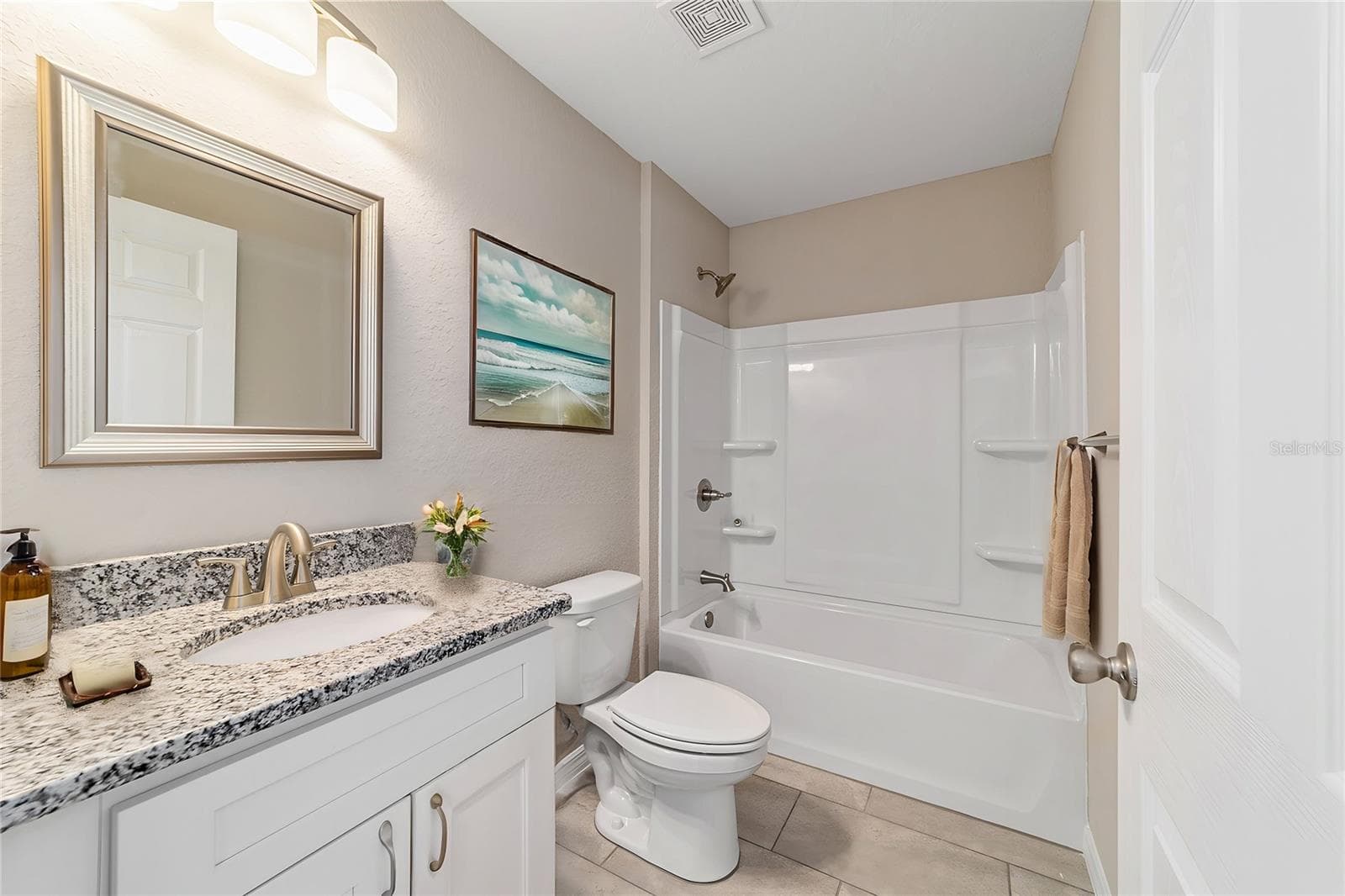 Single Family Residence at 13940 SW 89TH CIR, OCALA, photo 11 of 17