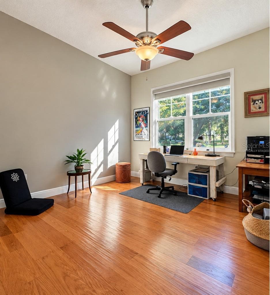 Single Family Residence at 112 SUFFOLK CT, DELAND, photo 3 of 47