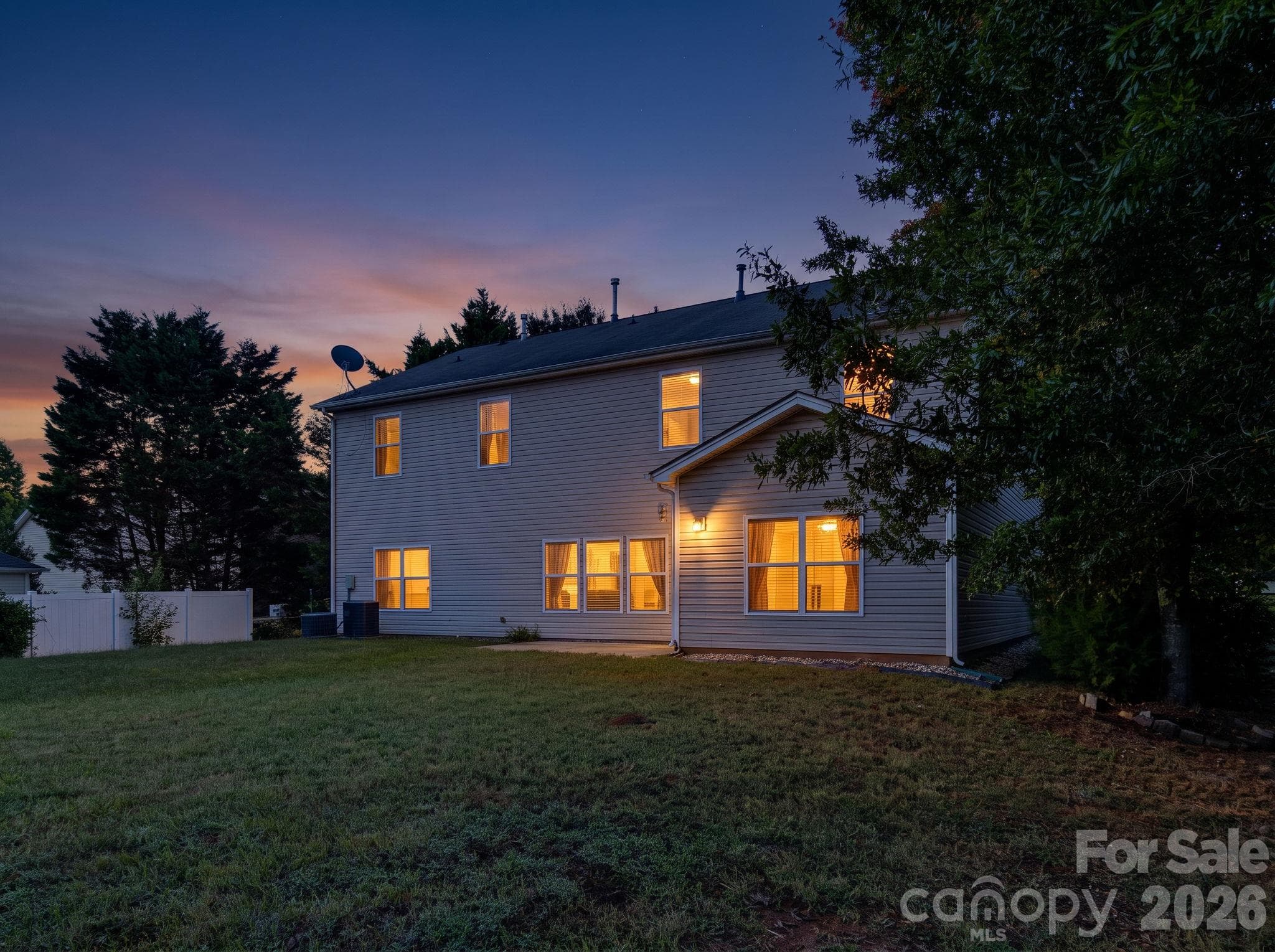 Single Family Residence at 529 Putting Drive, Fort Mill, photo 36 of 46