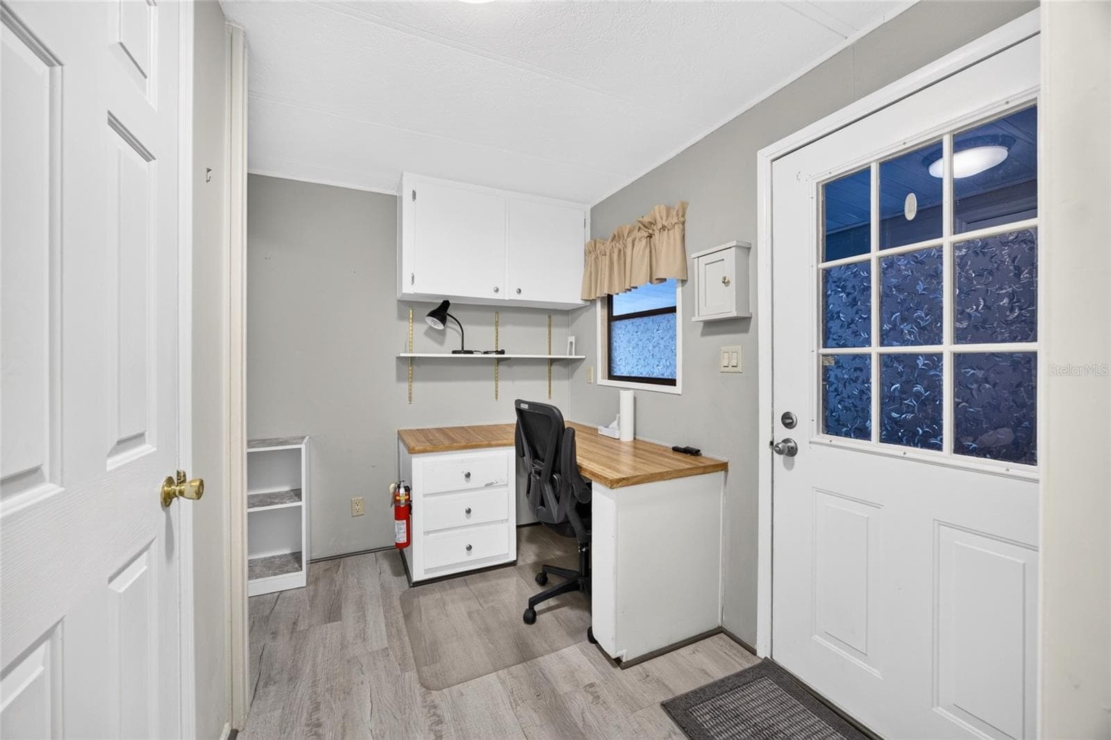 Manufactured Home at 305 S TIMBER TRL, WILDWOOD, photo 4 of 59