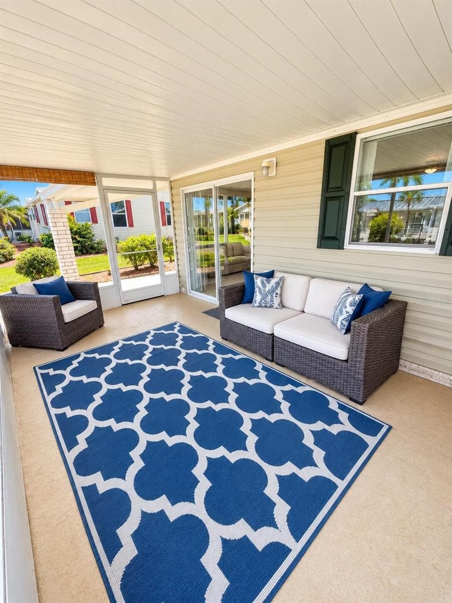 Manufactured Home at 715 SKYVIEW, DAVENPORT, photo 9 of 51