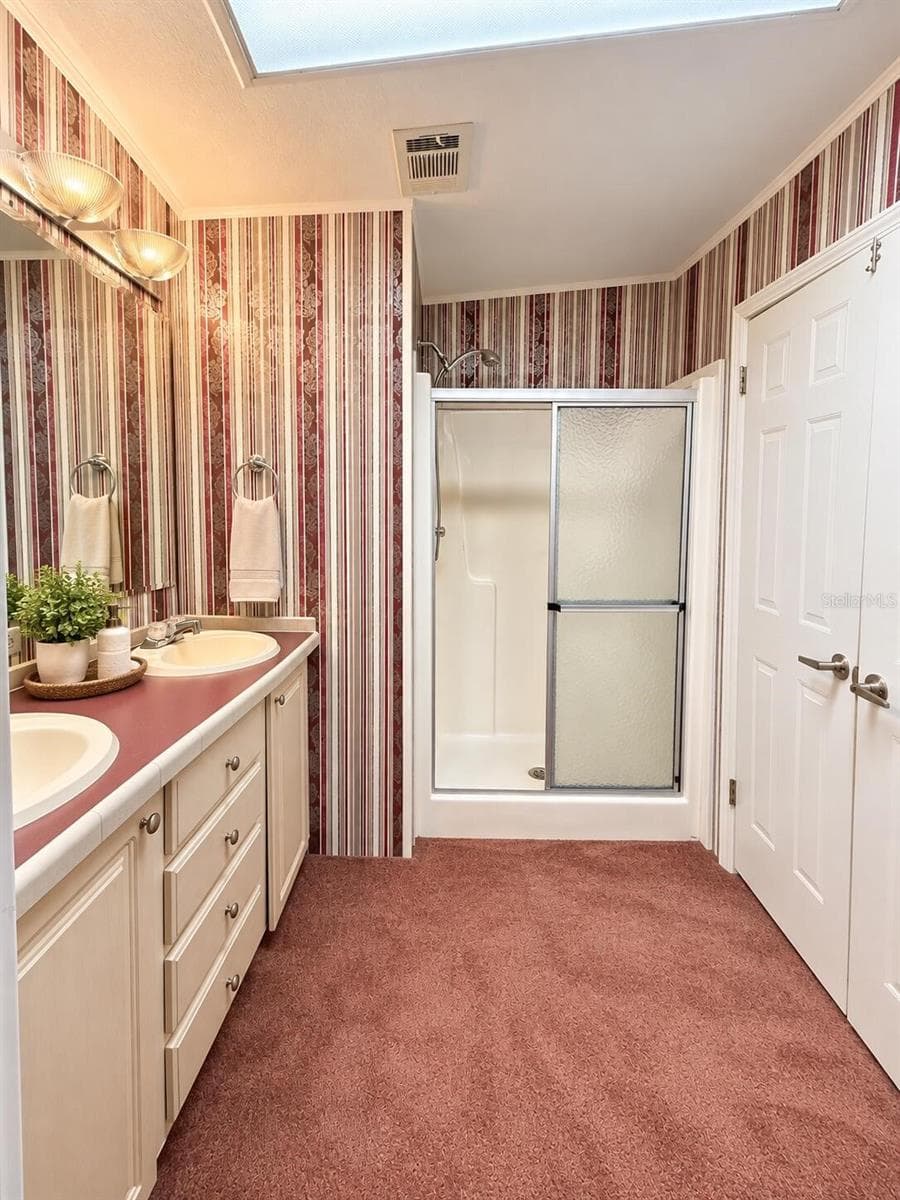 Manufactured Home at 715 SKYVIEW, DAVENPORT, photo 27 of 51