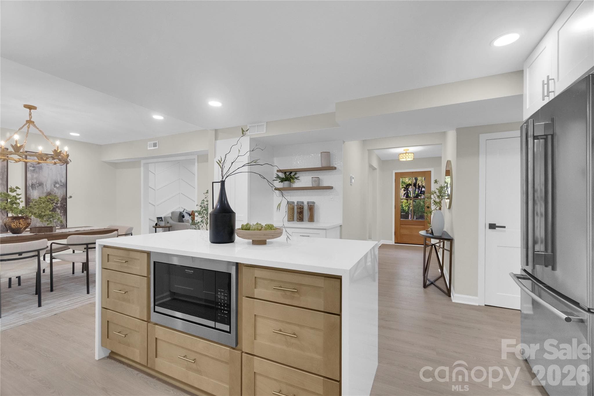 Single Family Residence at 512 Morning Dale Road, Matthews, photo 10 of 39