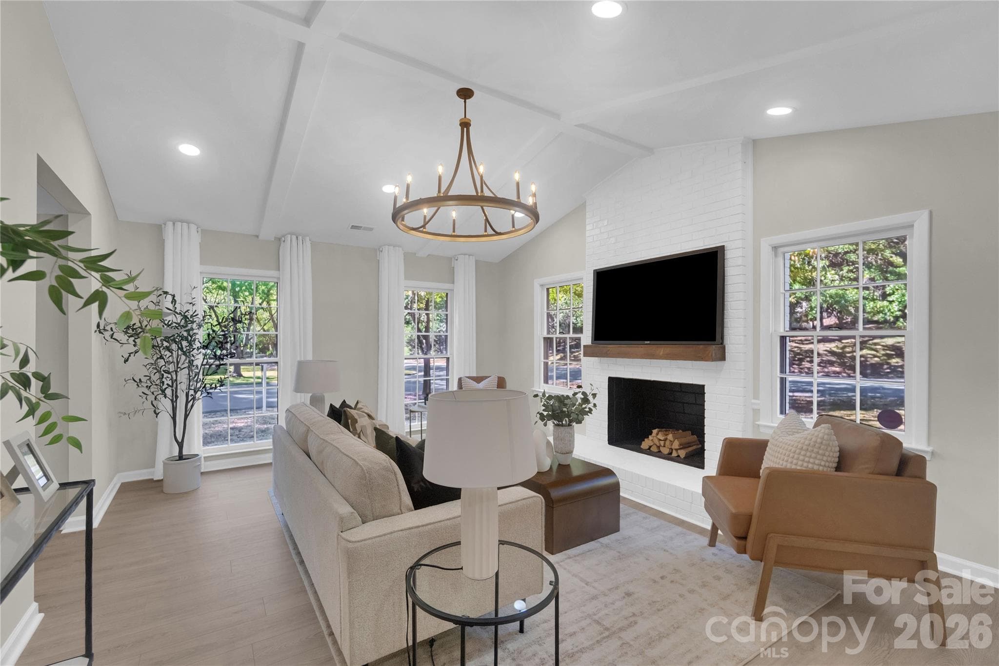 Single Family Residence at 512 Morning Dale Road, Matthews, photo 6 of 39