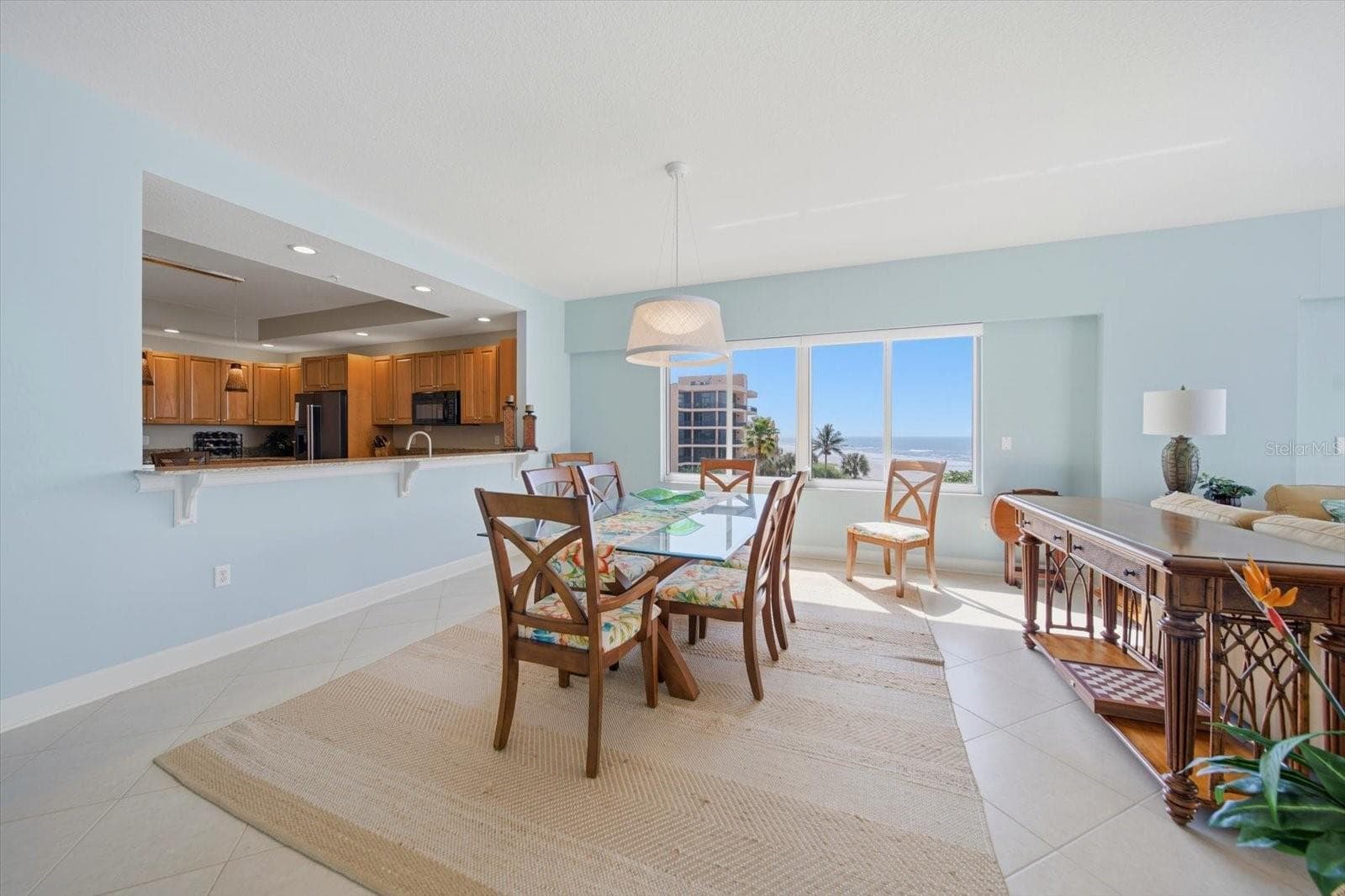 Open floor plan - 19600 GULF BLVD #301, INDIAN SHORES