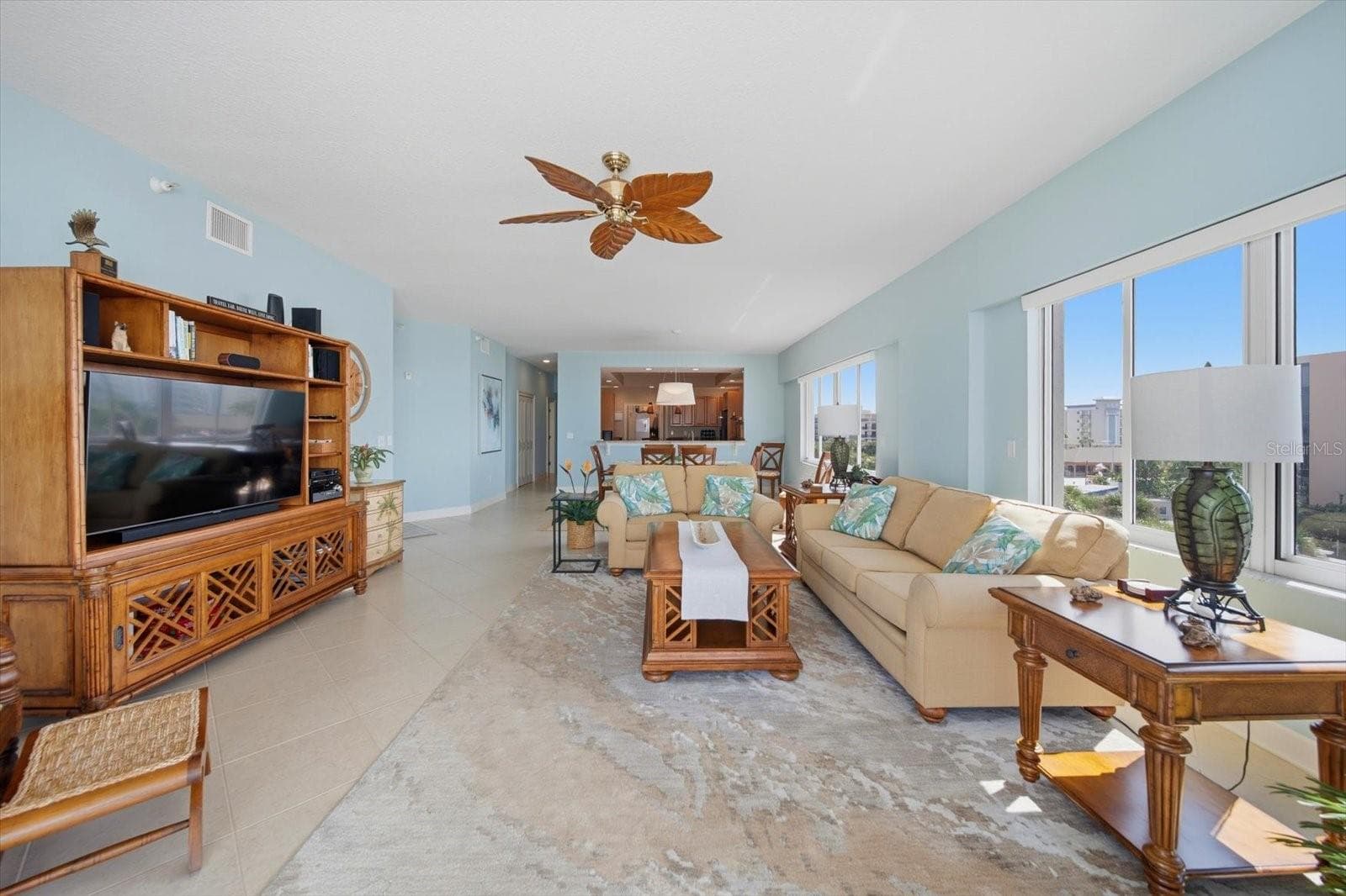 Living area - 19600 GULF BLVD #301, INDIAN SHORES