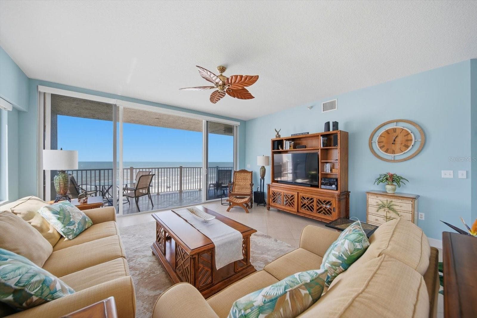 Living area - 19600 GULF BLVD #301, INDIAN SHORES